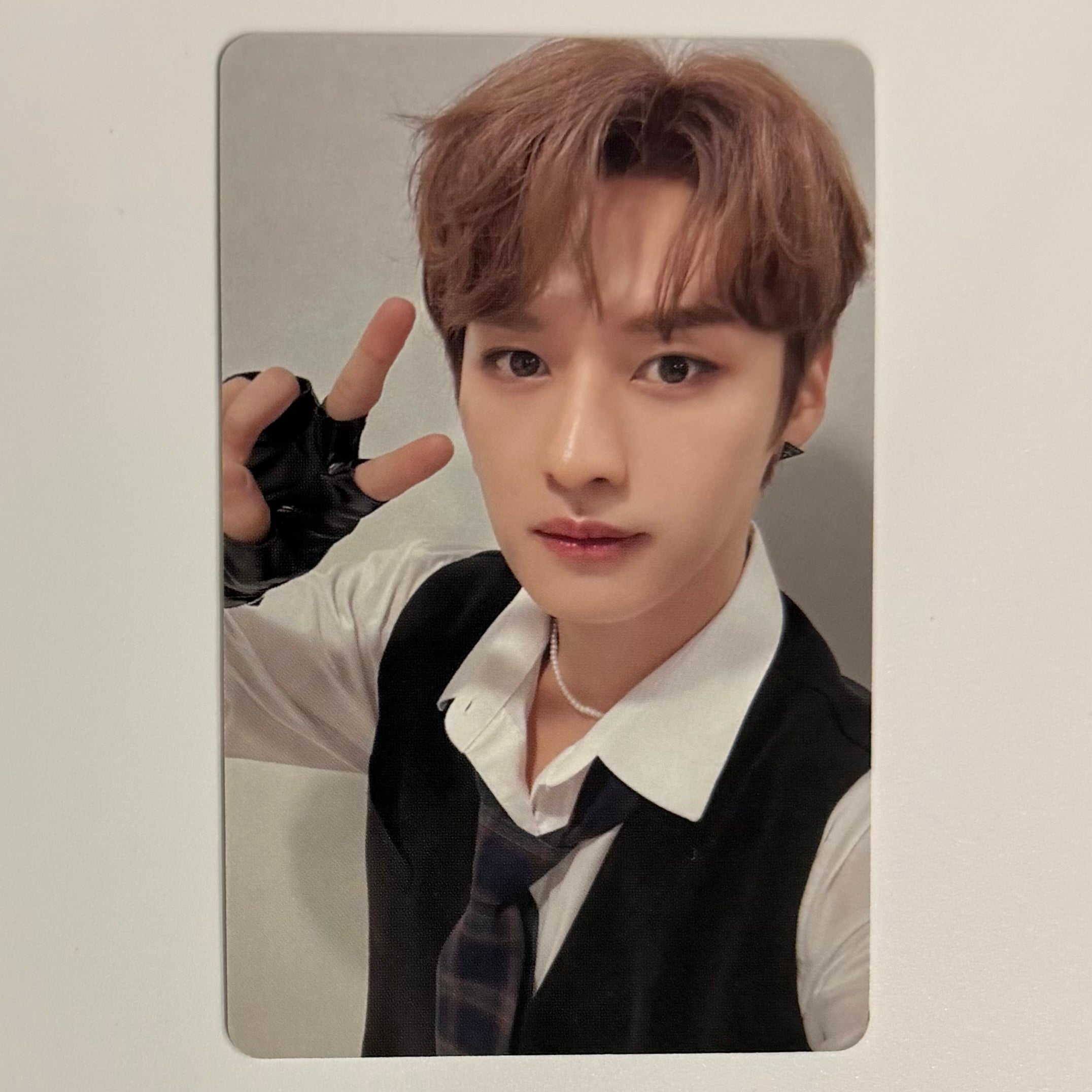 LEE KNOW (STRAY KIDS) - CHRISTMAS EVEL ALBUM PHOTOCARD
