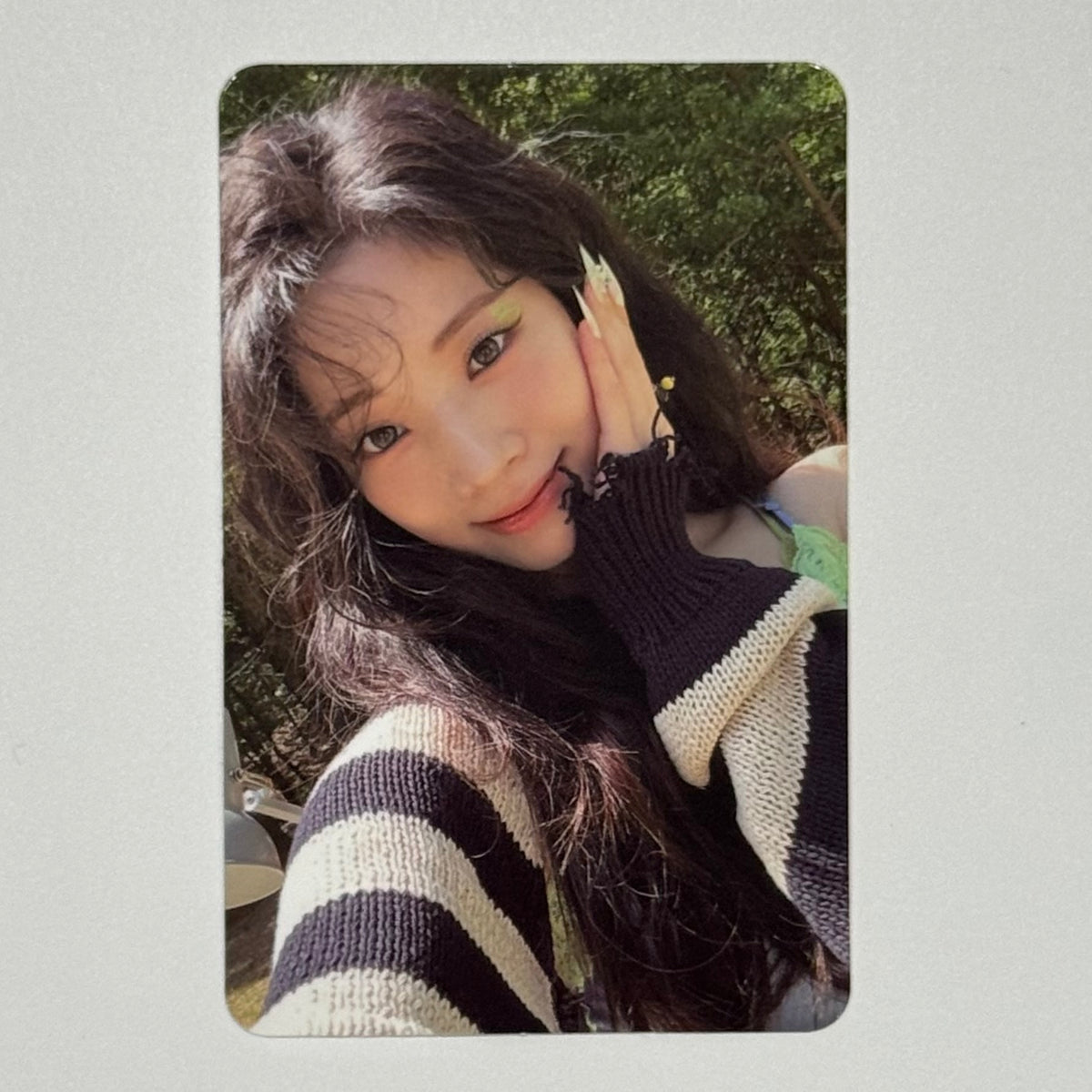DAHYUN (TWICE) -  BETWEEN 1&2 ALBUM PHOTOCARD