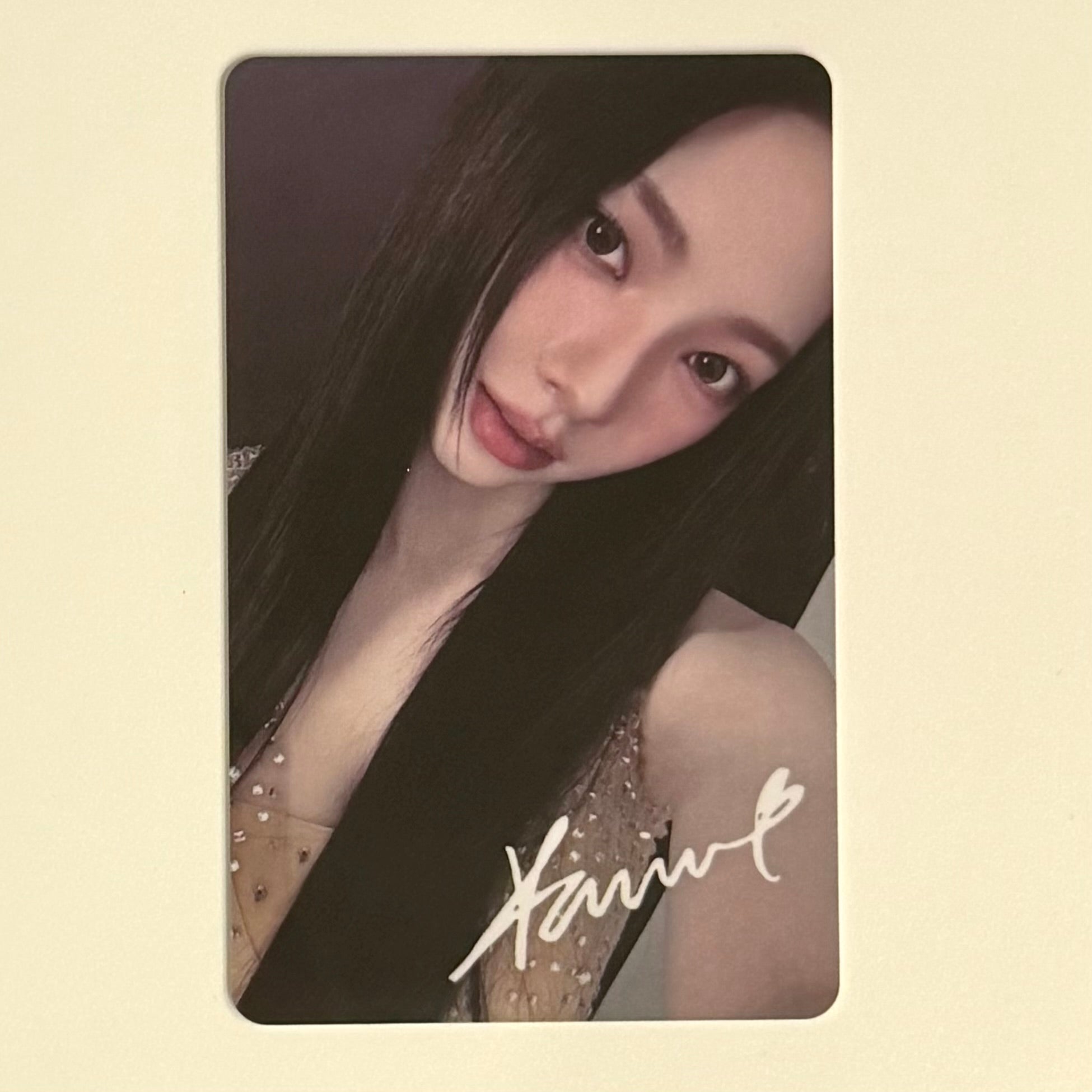 KARINA (AESPA) - CHIC MEGAZINE OFFCIAL PHOTOCARD