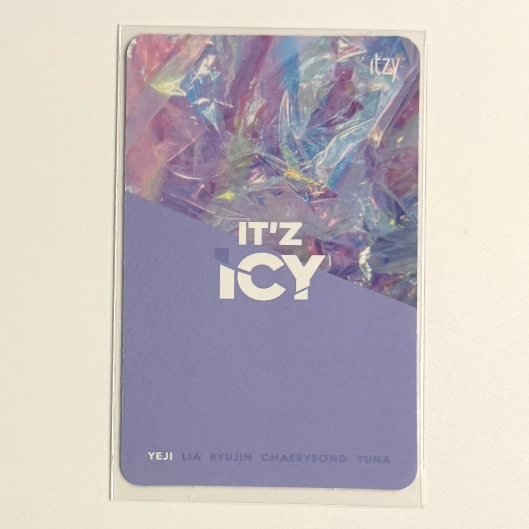YEJI (ITZY) - IT’Z ICY ALBUM PHOTOCARD