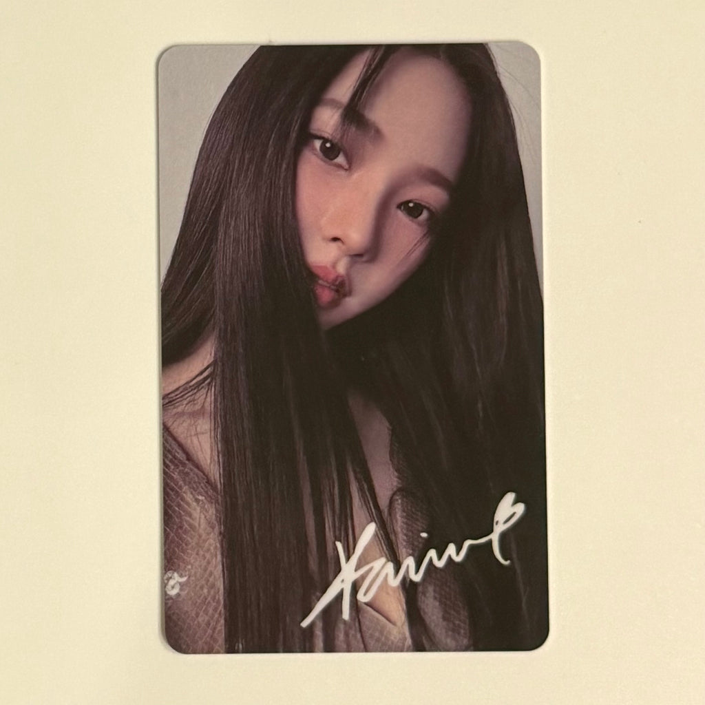 KARINA (AESPA) - CHIC MEGAZINE OFFCIAL PHOTOCARD