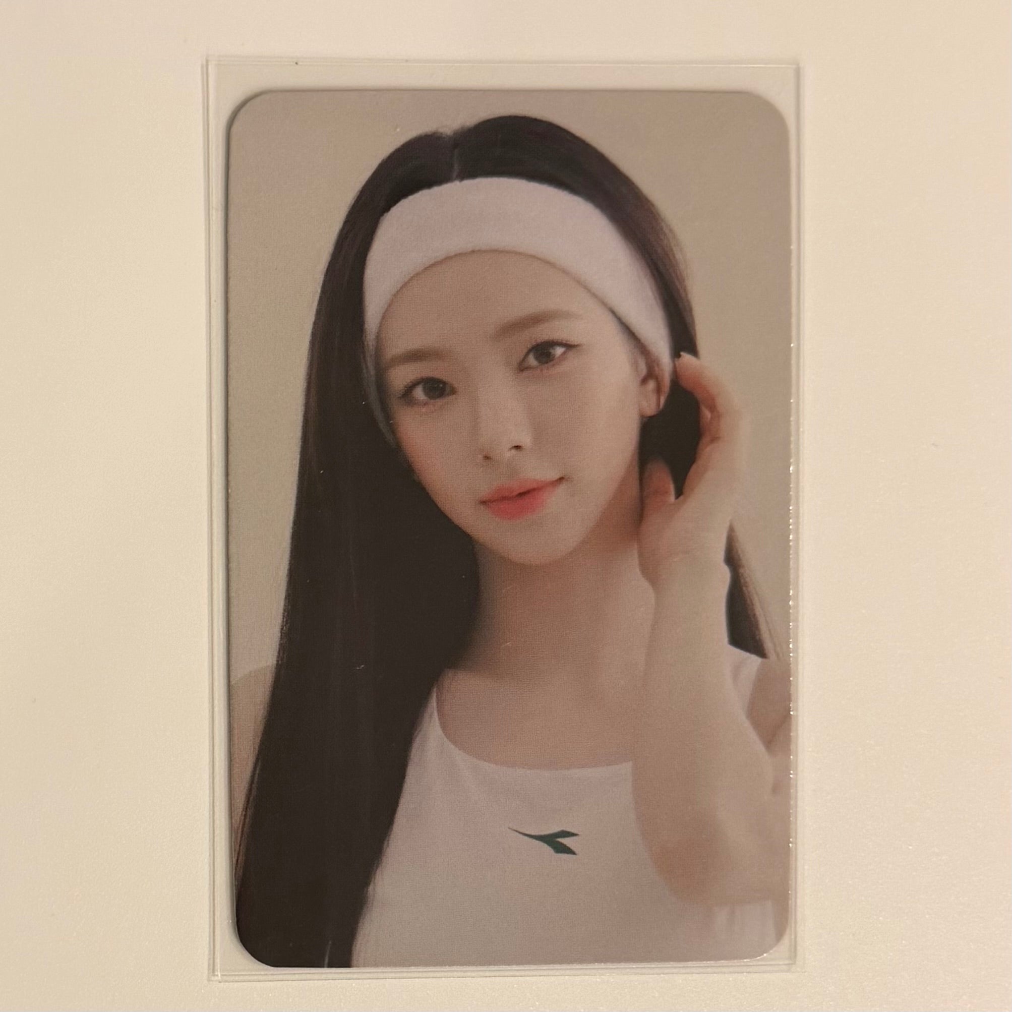 KARINA (AESPA) - 2024 SEASONS GREETINGS PHOTOCARD