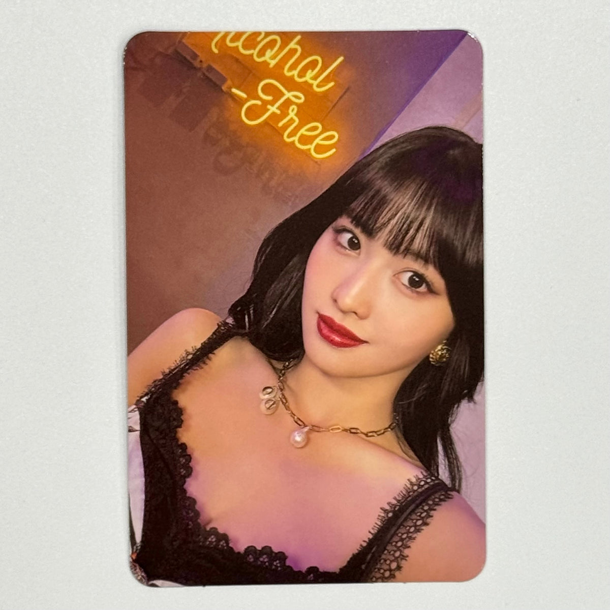 MOMO (TWICE) -  TASTE OF LOVE ALBUM PHOTOCARD