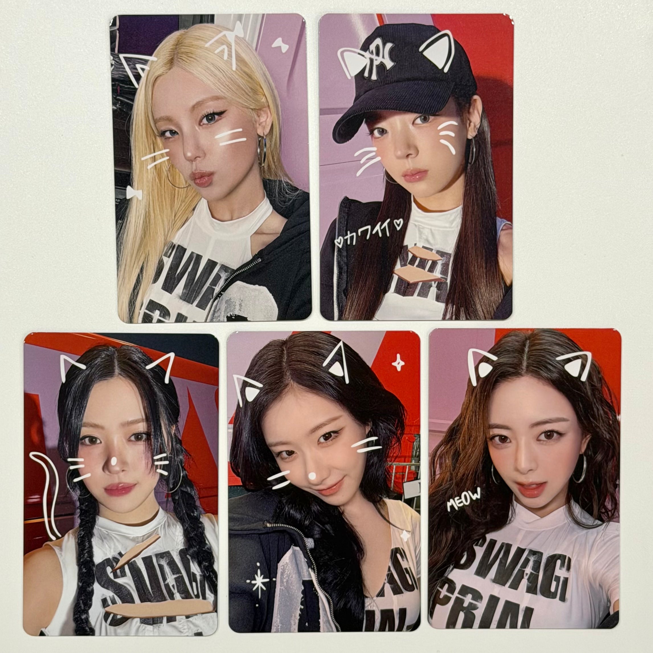 ITZY - TUNNEL VISION WORLD TOUR 10000YEN PURCHASE BENEFIT PHOTOCARD