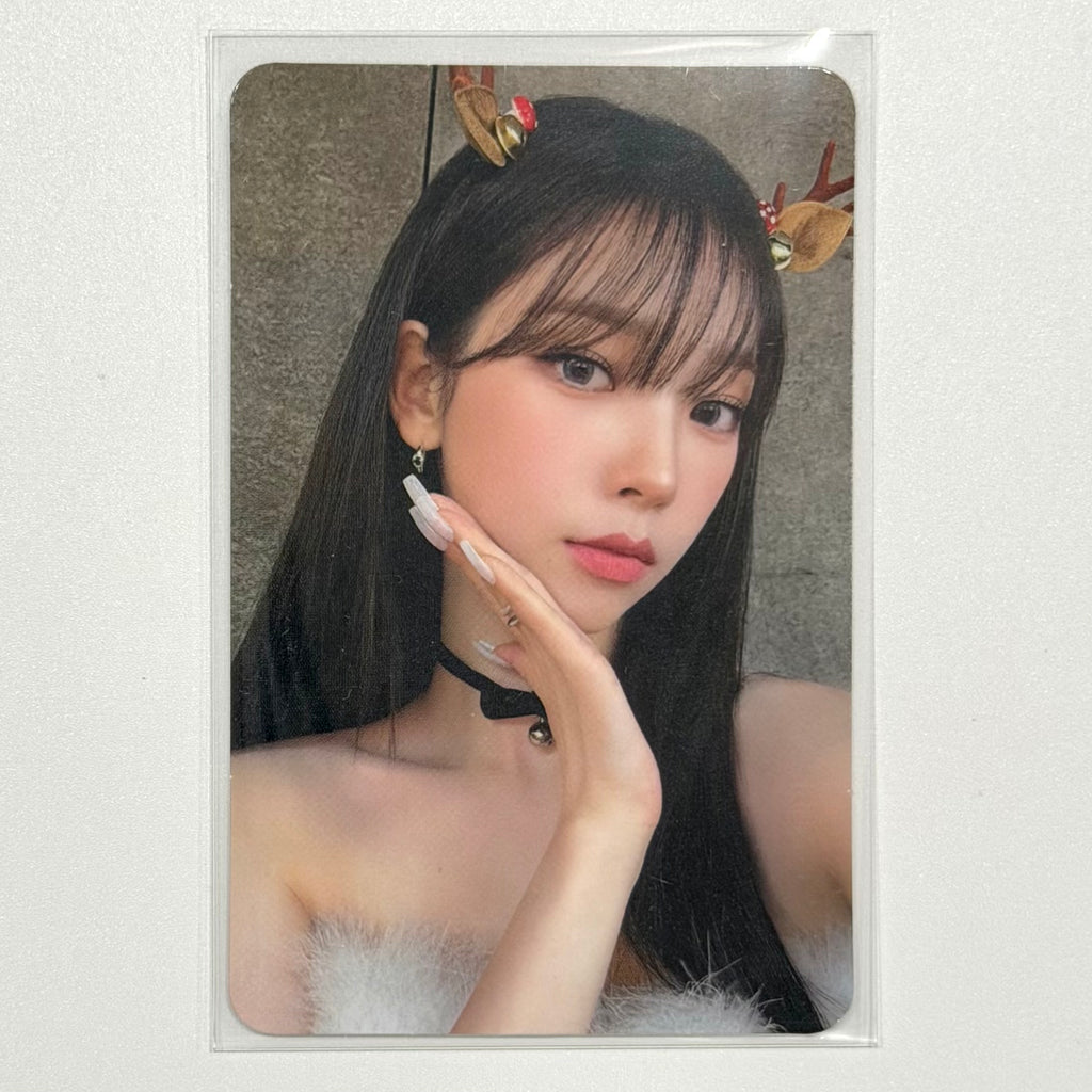 KARINA (AESPA) - PINK CHRISTMAS MD OFFICIAL TRADING PHOTOCARD