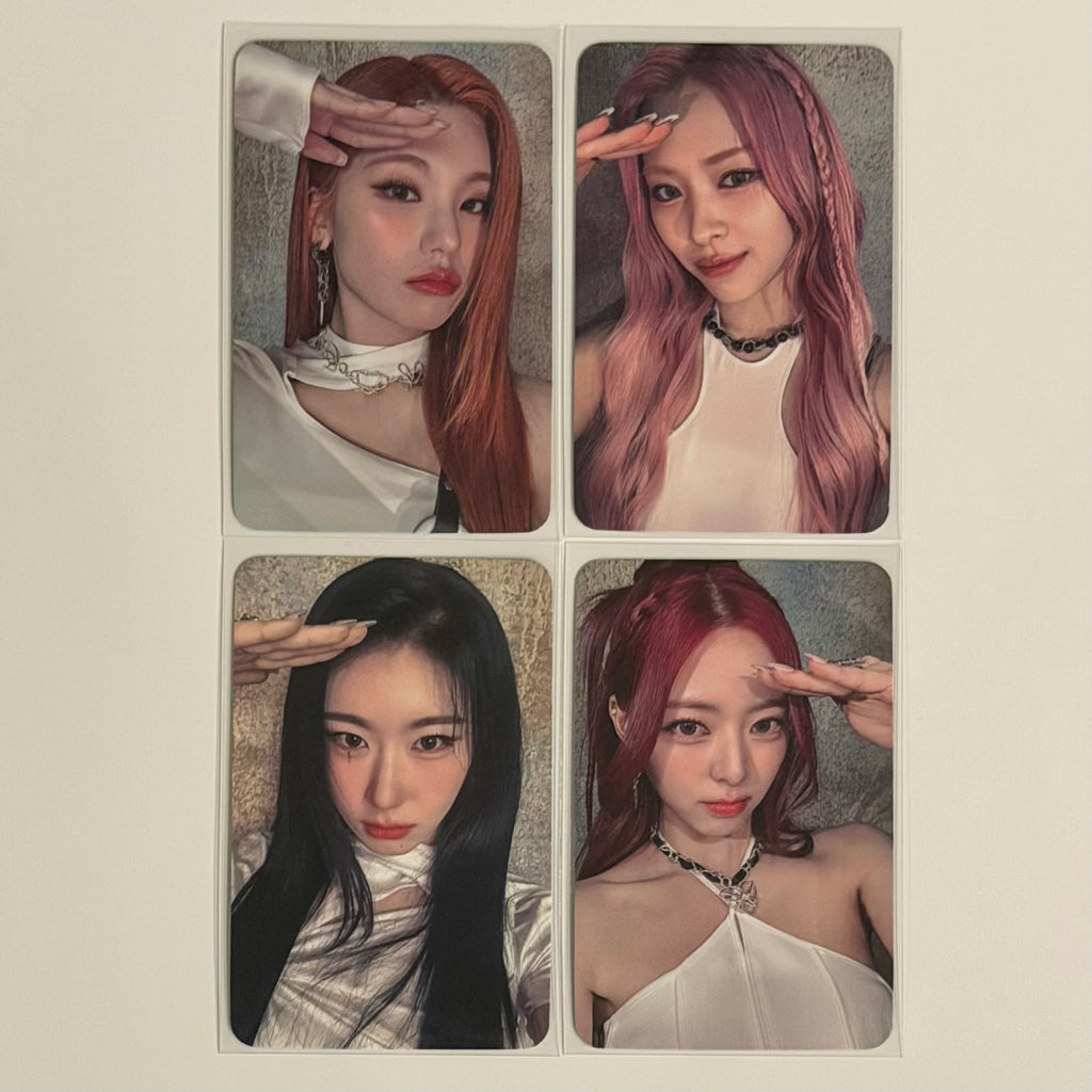 ITZY - BORN TO BE SW SOUNDWAVE ONLINE FANSIGN 2 POB PHOTOCARD