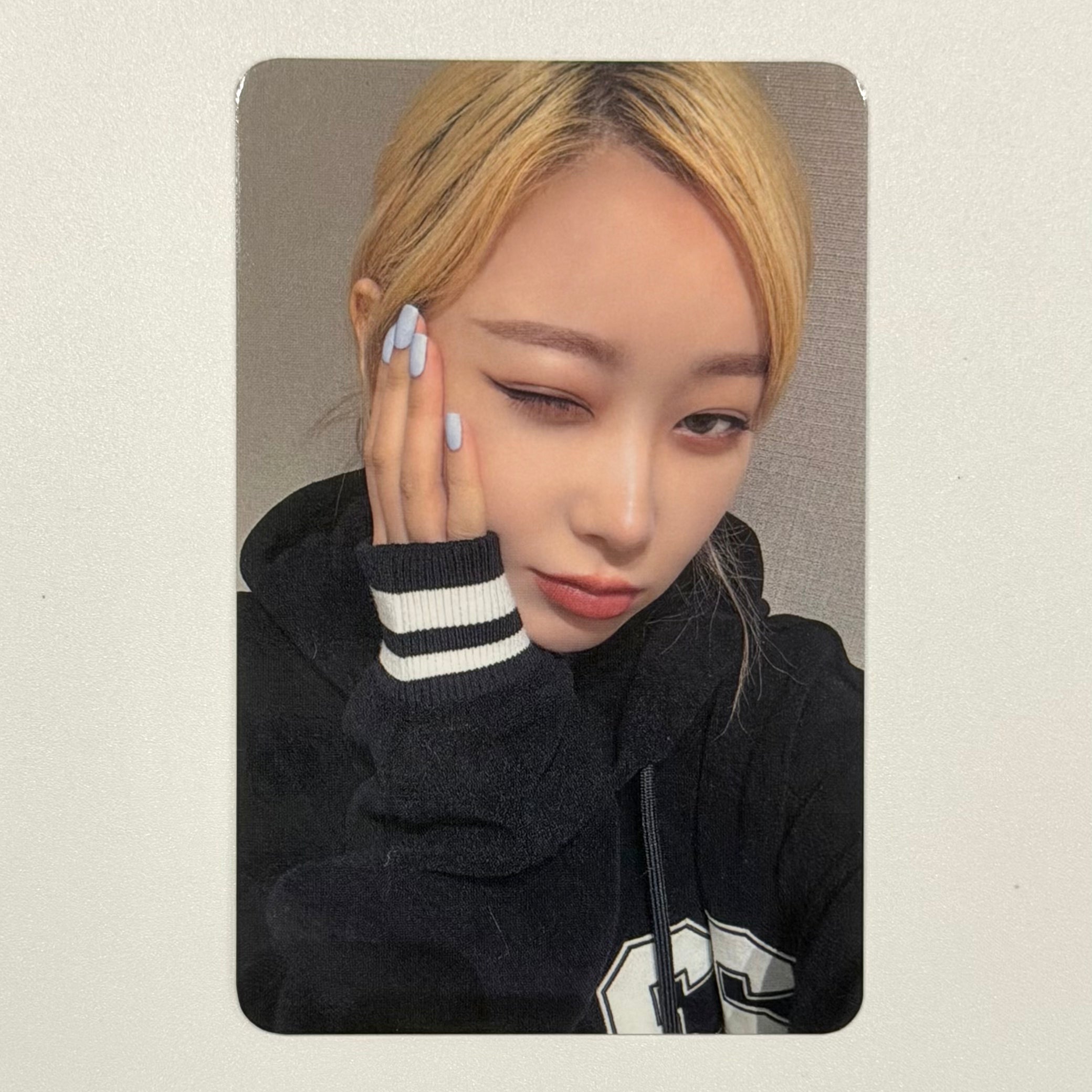 GISELLE (AESPA) - ARMAGEDDON IDOUSTAGE FANSIGN POB PHOTOCARD