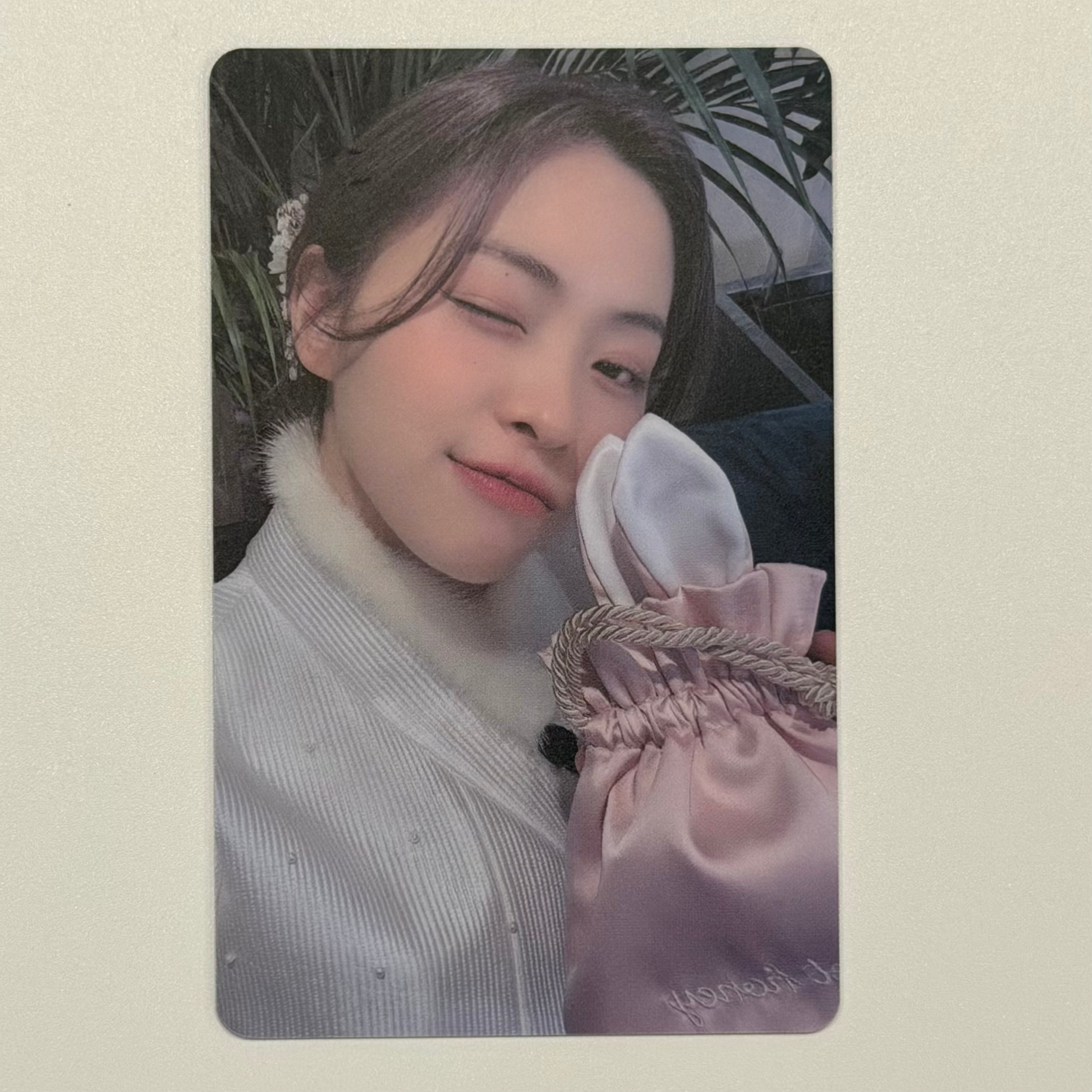 RYUJIN (ITZY) - CHESHIRE SOUNDWAVE SW LUCKY DRAW LD POB PHOTOCARD