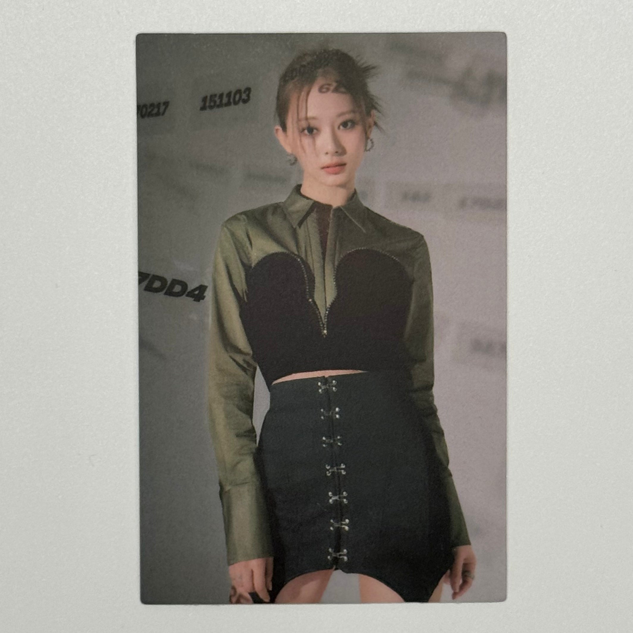 TZUYU (TWICE) -  BETWEEN 1&2 ALBUM PHOTOCARD
