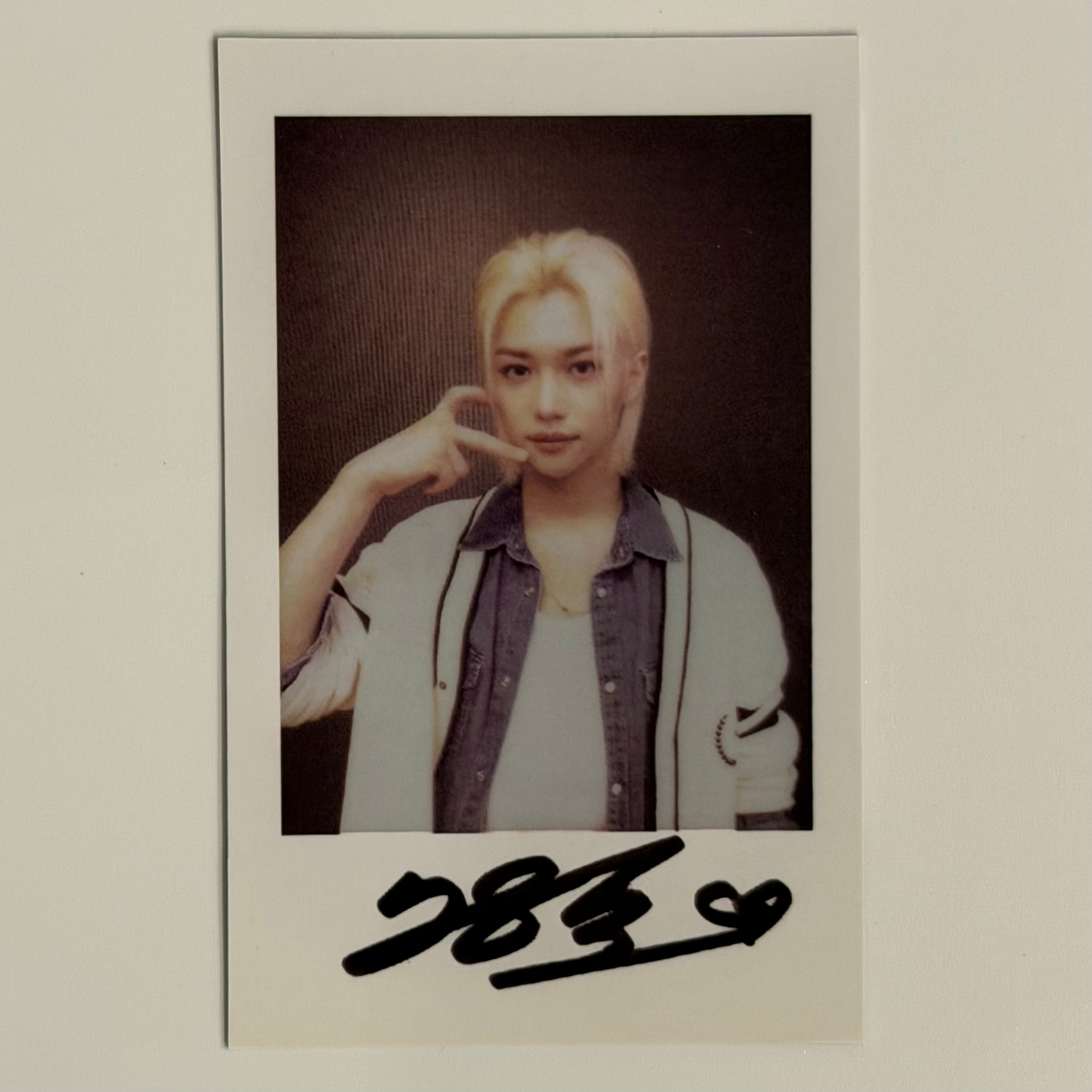 FELIX (STRAY KIDS) - 樂-STAR ROCK STAR KMSTATION SHANGHAI FANSIGN POB POLAROID PHOTOCARD