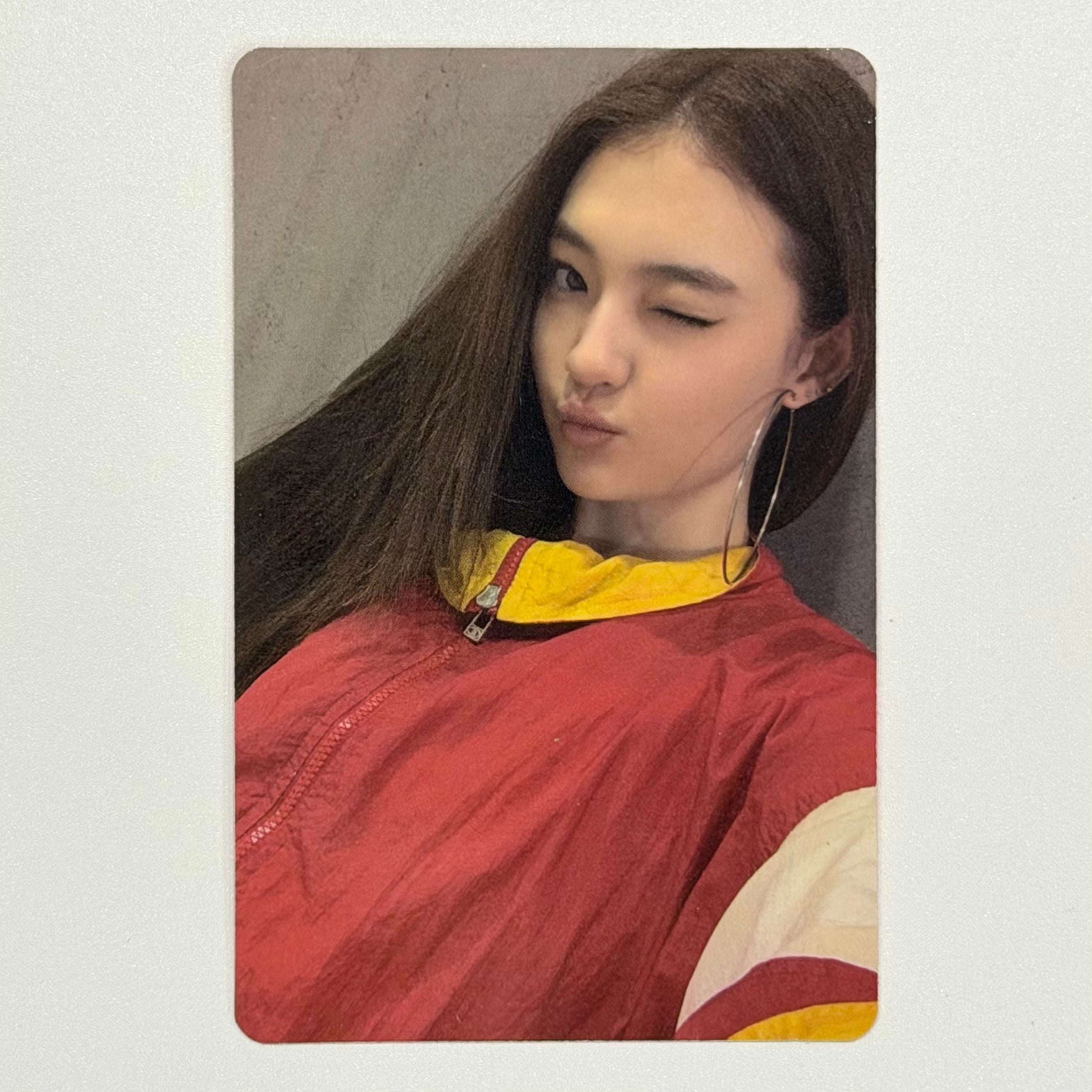 ELLA (MEOVV)- MY EYES OPEN VVIDE ALBUM PHOTOCARD