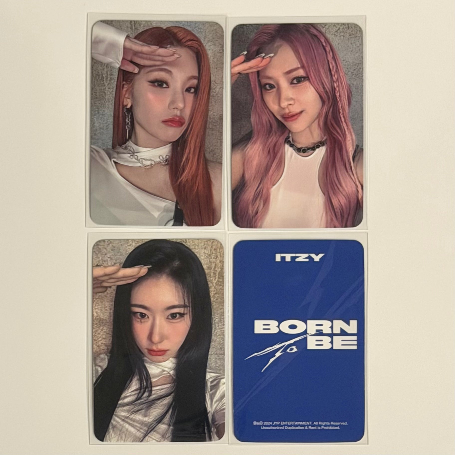 ITZY - BORN TO BE SW SOUNDWAVE ONLINE FANSIGN 2 POB PHOTOCARD