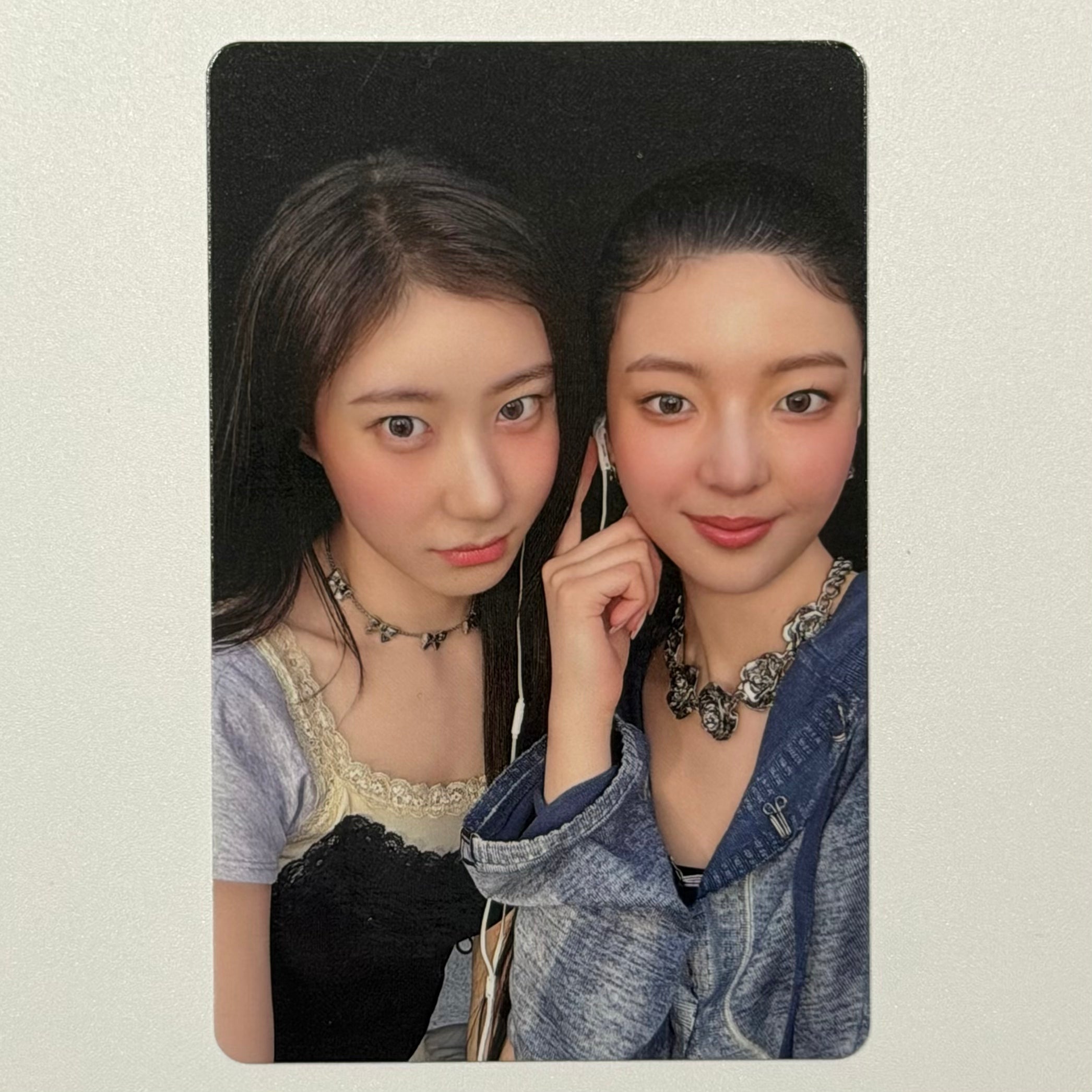 LIA + CHAERYEONG (ITZY) - GOLD ALBUM PHOTOCARD