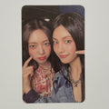 YEJI + YUNA (ITZY) - GOLD ALBUM PHOTOCARD