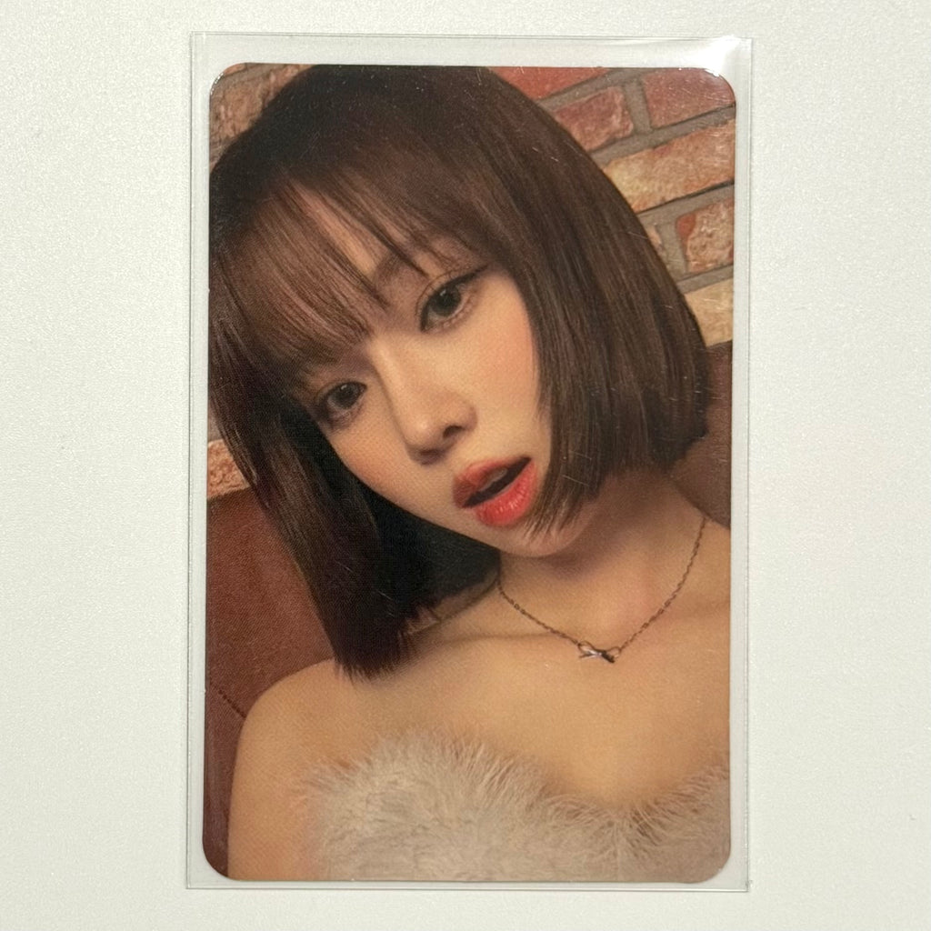 WINTER (AESPA) - PINK CHRISTMAS MD OFFICIAL TRADING PHOTOCARD