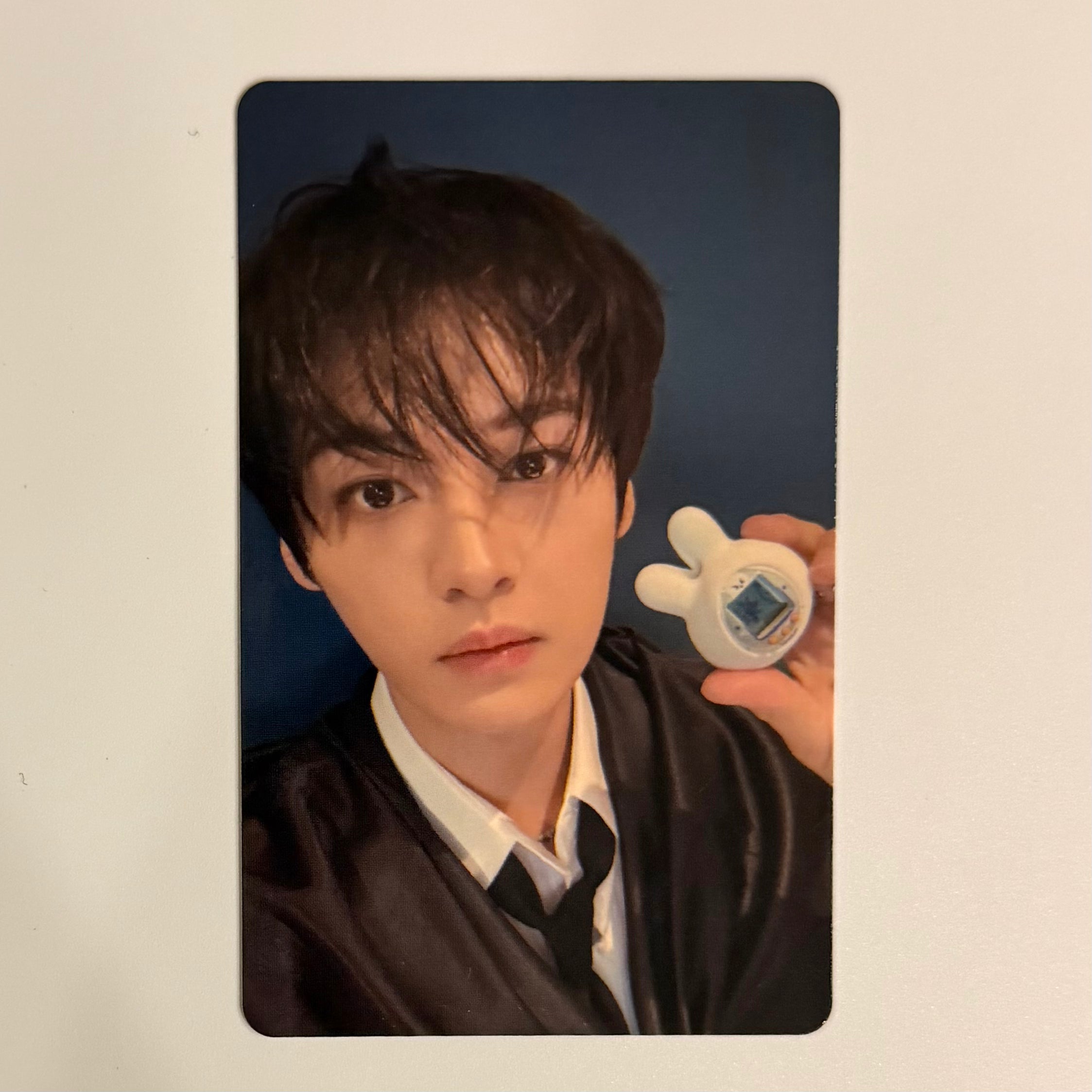 LEE KNOW (STRAY KIDS) - SKZOO TAMAGOTCHI PHOTOCARD