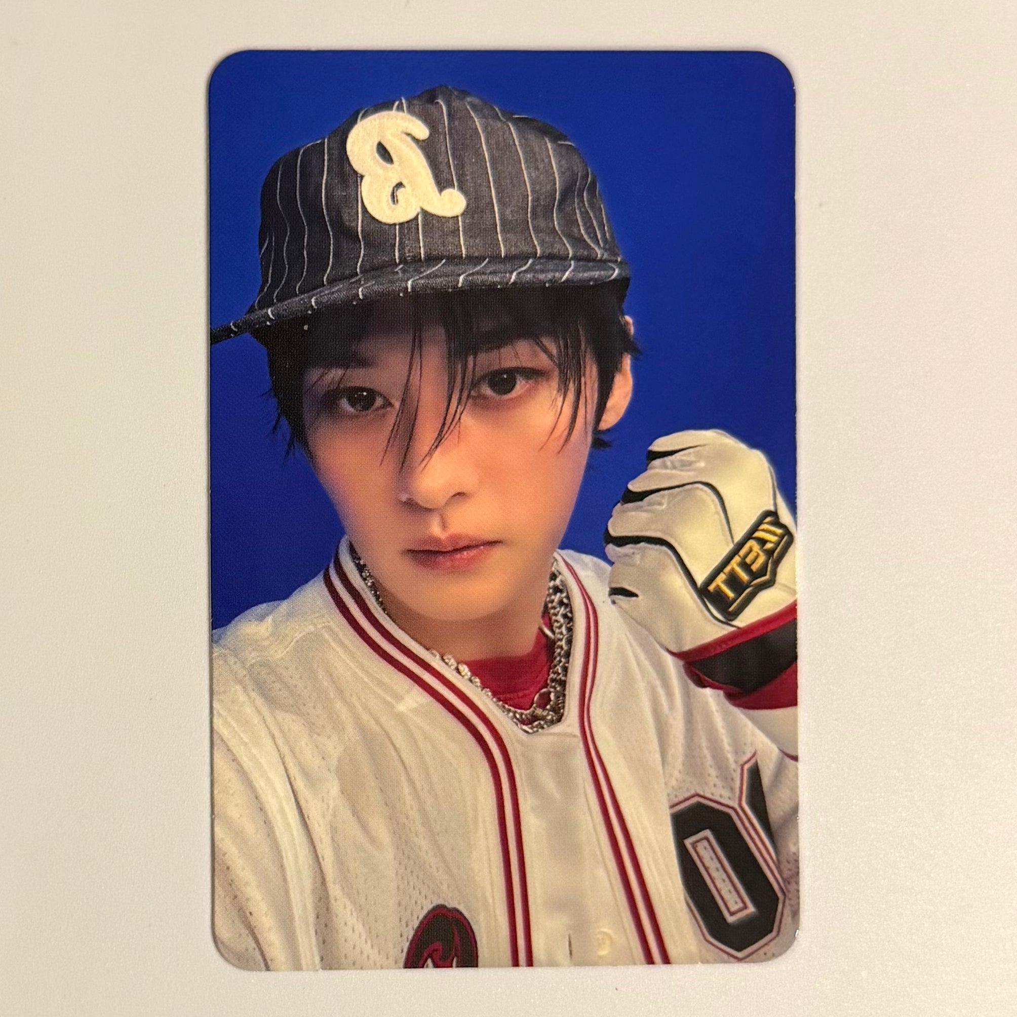 LEE KNOW (STRAY KIDS) - KARMA ALBUM PHOTOCARD
