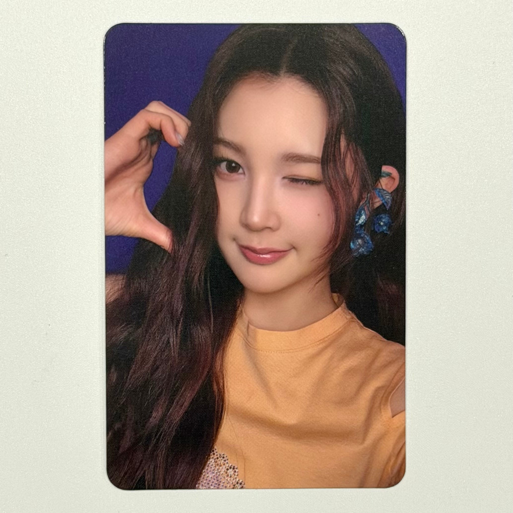 ANA (Hearts2Hearts h2h) - THE CHASE TRADING CARD PHOTOCARD