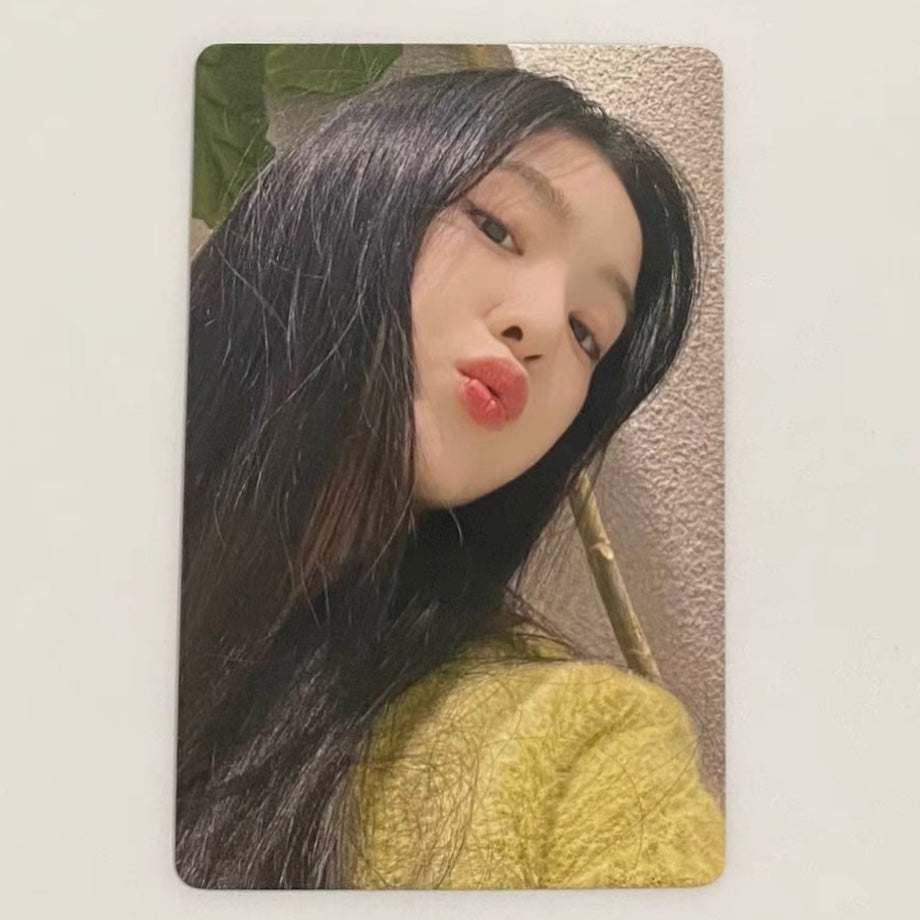 IRENE (RED VELVET) - CHILL KILL YIZHIYU FANSIGN POB PHOTOCARD