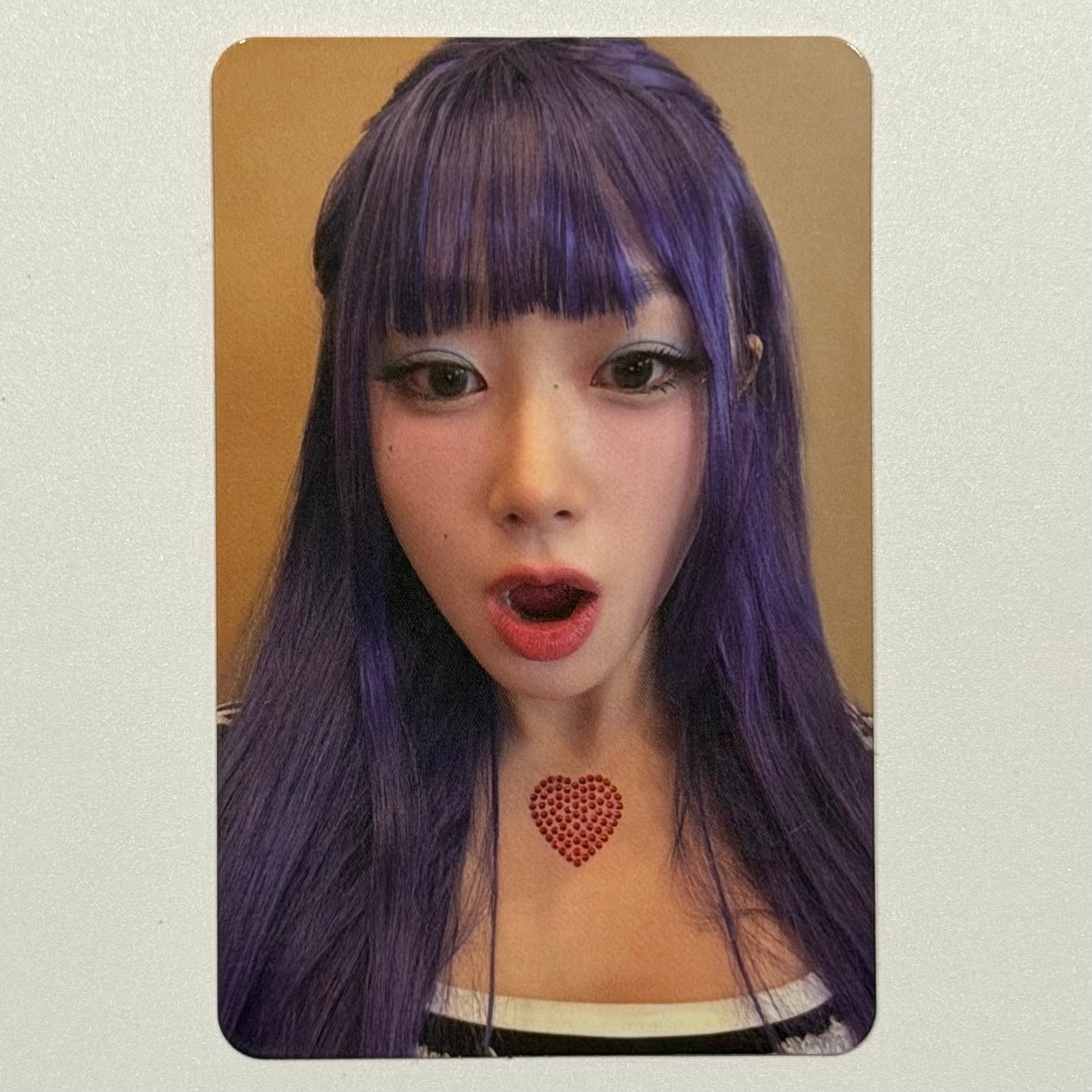 GISELLE (AESPA) - MY WORLD ALBUM PHOTOCARD (SMINI VER)