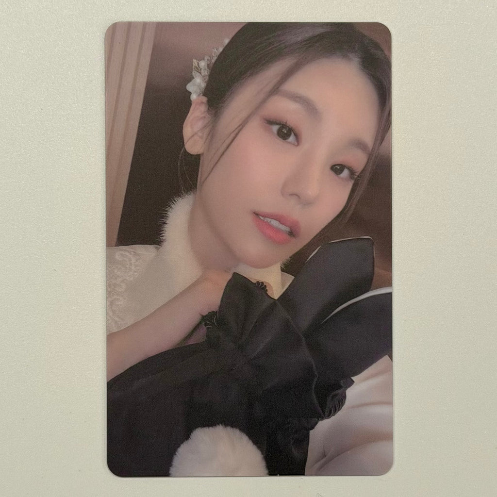 YEJI (ITZY) - CHESHIRE SOUNDWAVE SW LUCKY DRAW LD POB PHOTOCARD