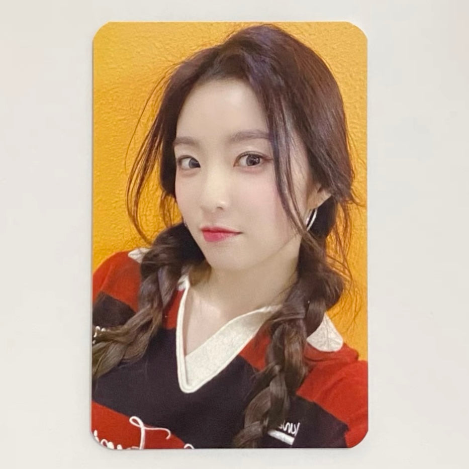 IRENE (RED VELVET) - COSMIC APPLE MUSIC AM POB PHOTOCARD