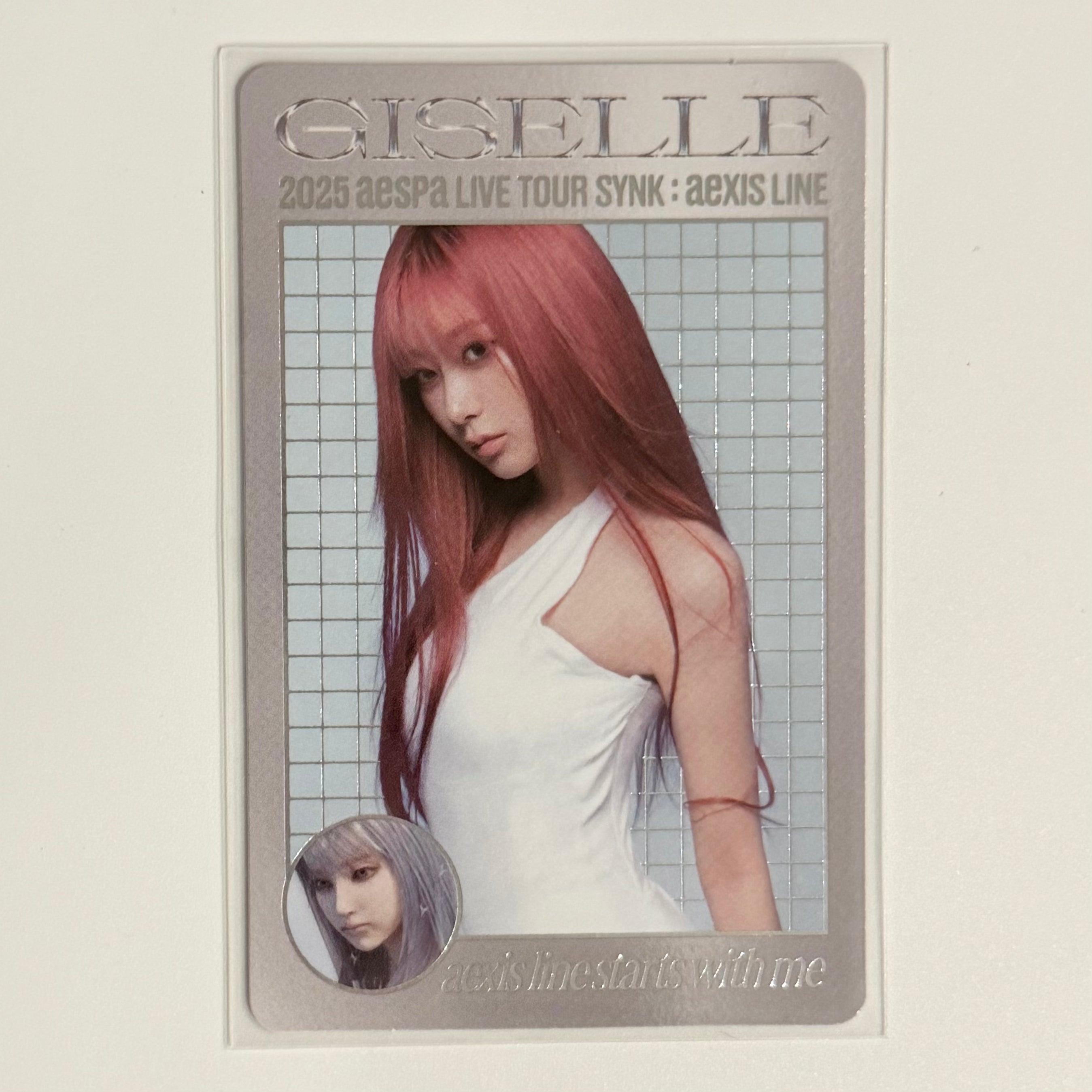 GISELLE (AESPA) - SYNK : aeXIS LINE TRADING CARD PHOTOCARD (y ver)