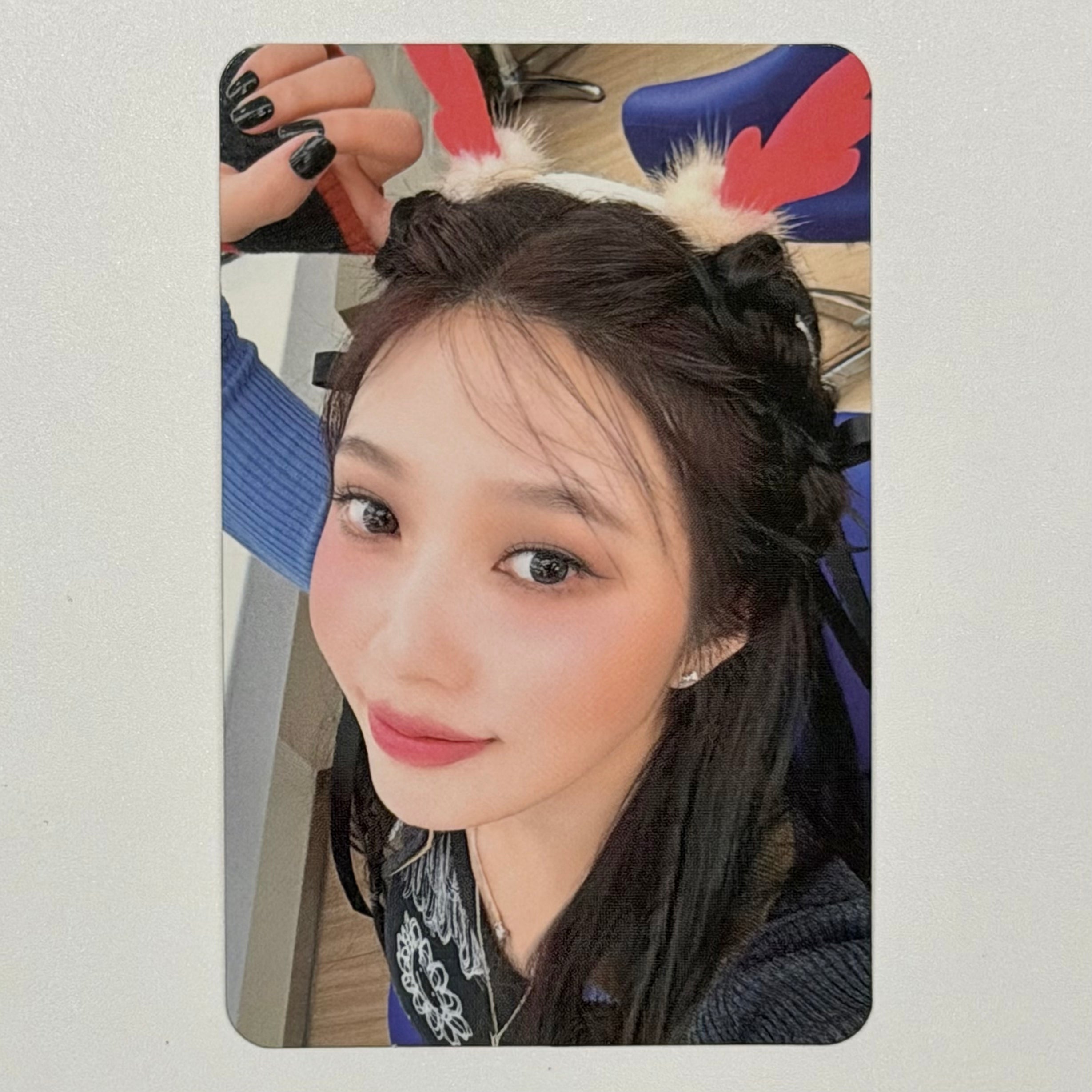 JOY (RED VELVET) - 2023 PINK CHRISTMAS TRADING CARD PHOTOCARD