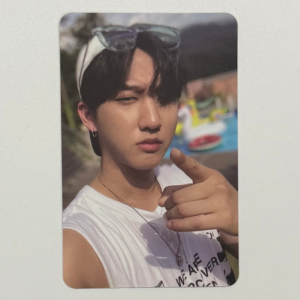 CHANGBIN (STRAY KIDS) - NO EASY ALBUM PHOTOCARD (DOUBLE SIDED)