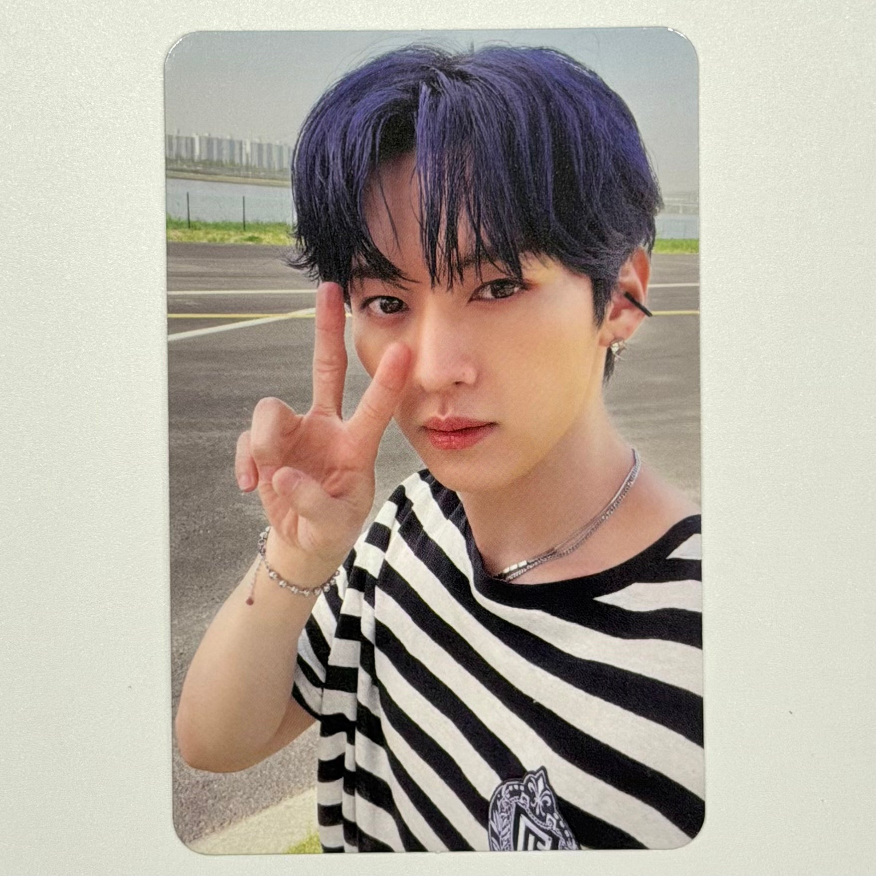 LEE KNOW (STRAY KIDS) - MAXIDENT ALBUM PHOTOCARD