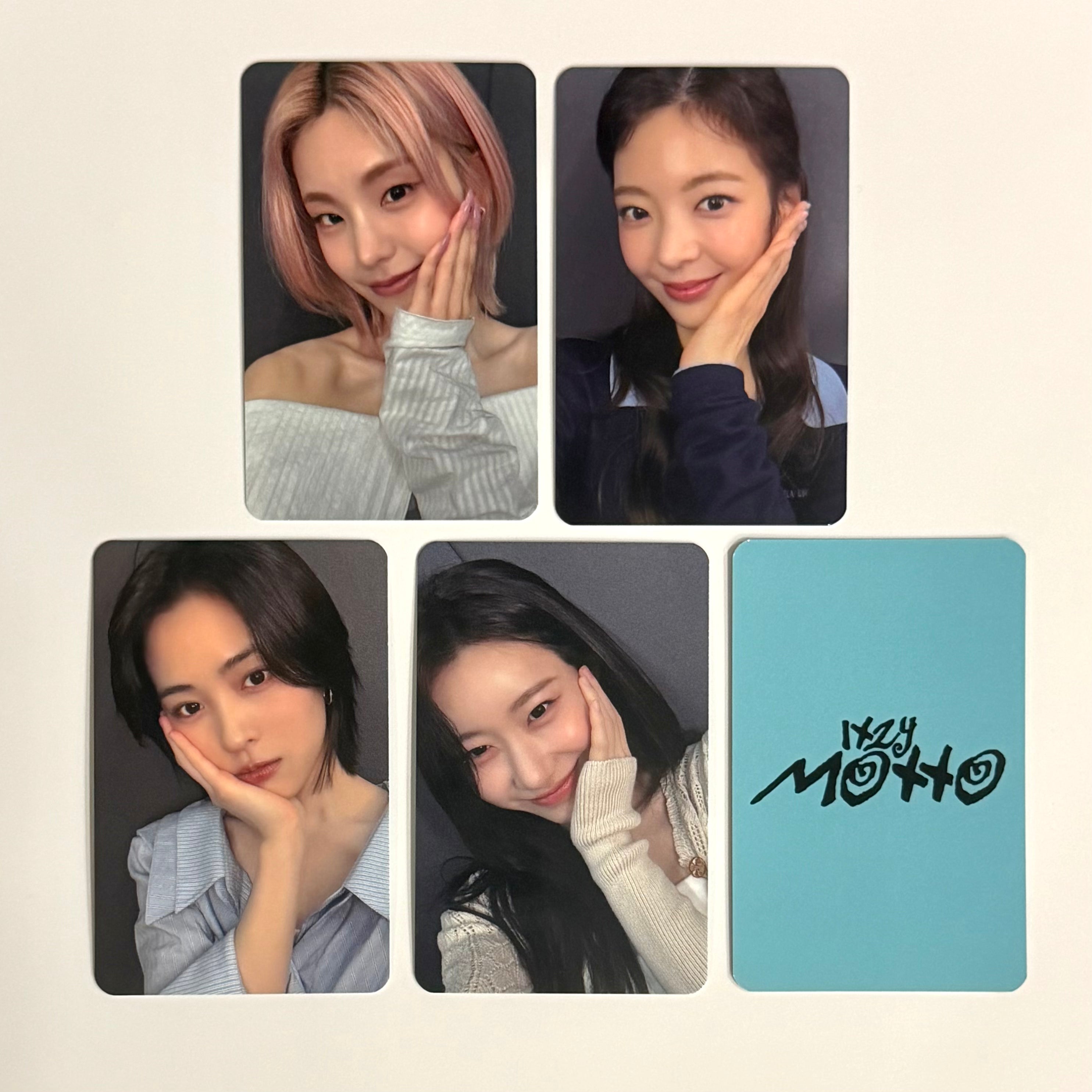 ITZY MOTTO MP MUSIC PLANT ONLINE FANCALL 1 FANSIGN POB PHOTOCARD (TOOTHACHE VER)