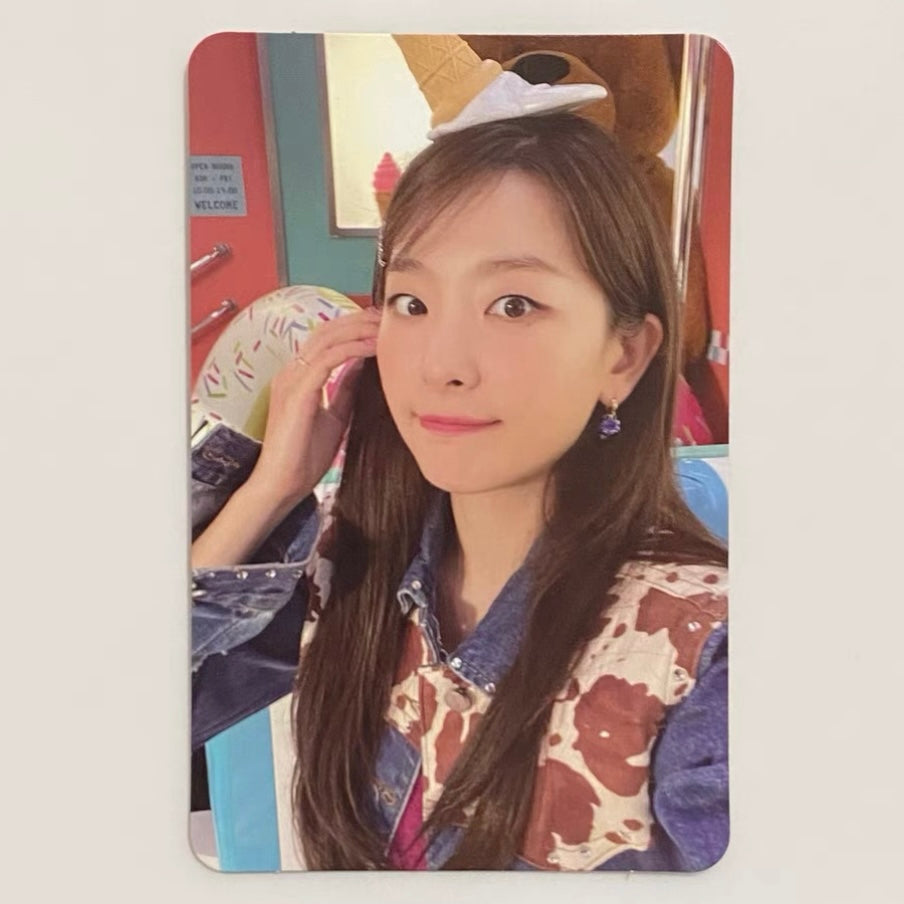 SEULGI (RED VELVET) - 2021 WINTER SMTOWN ALBUM PHOTOCARD