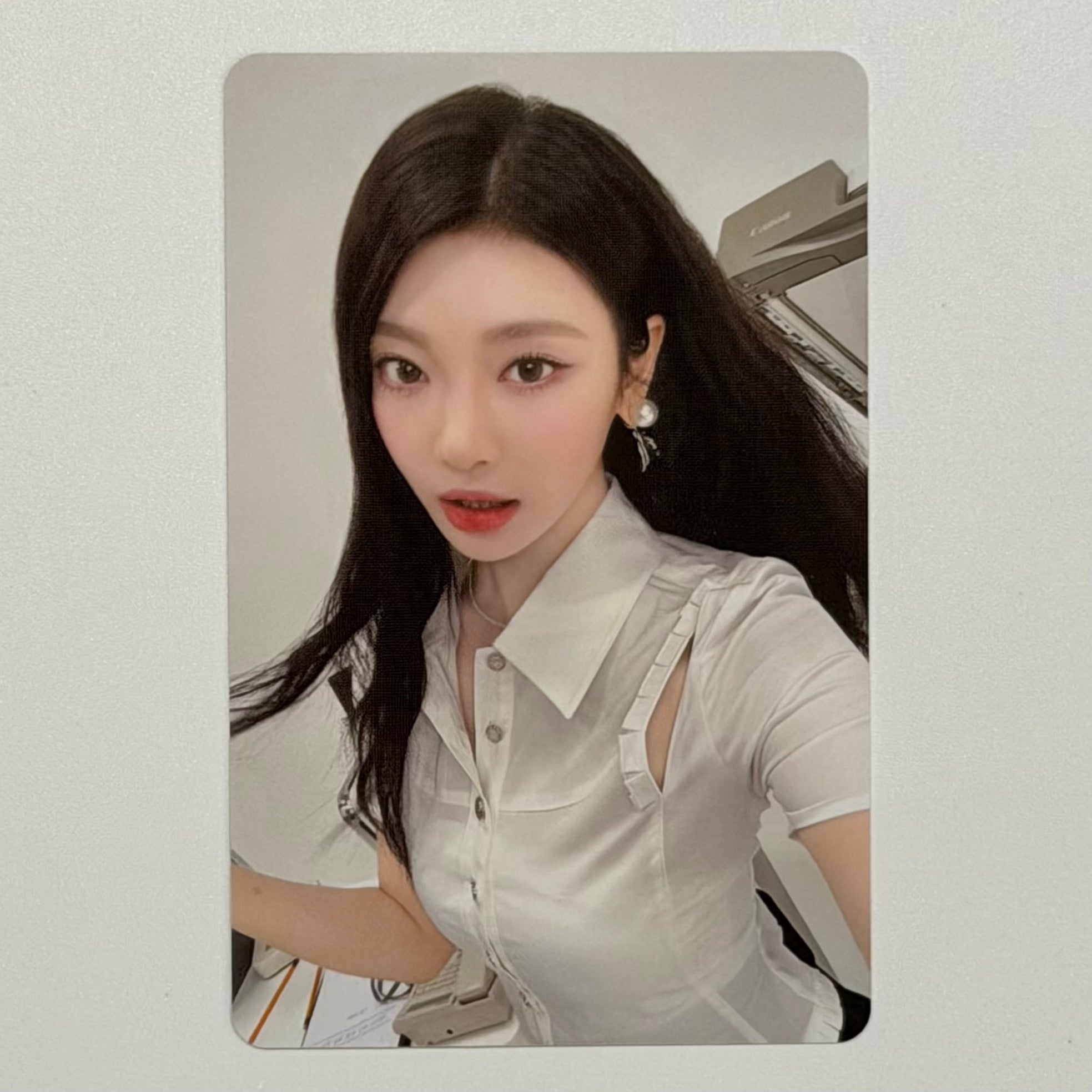 NINGNING (AESPA) - 2025 SEASONS GREETINGS SG TRADING CARD PHOTOCARD