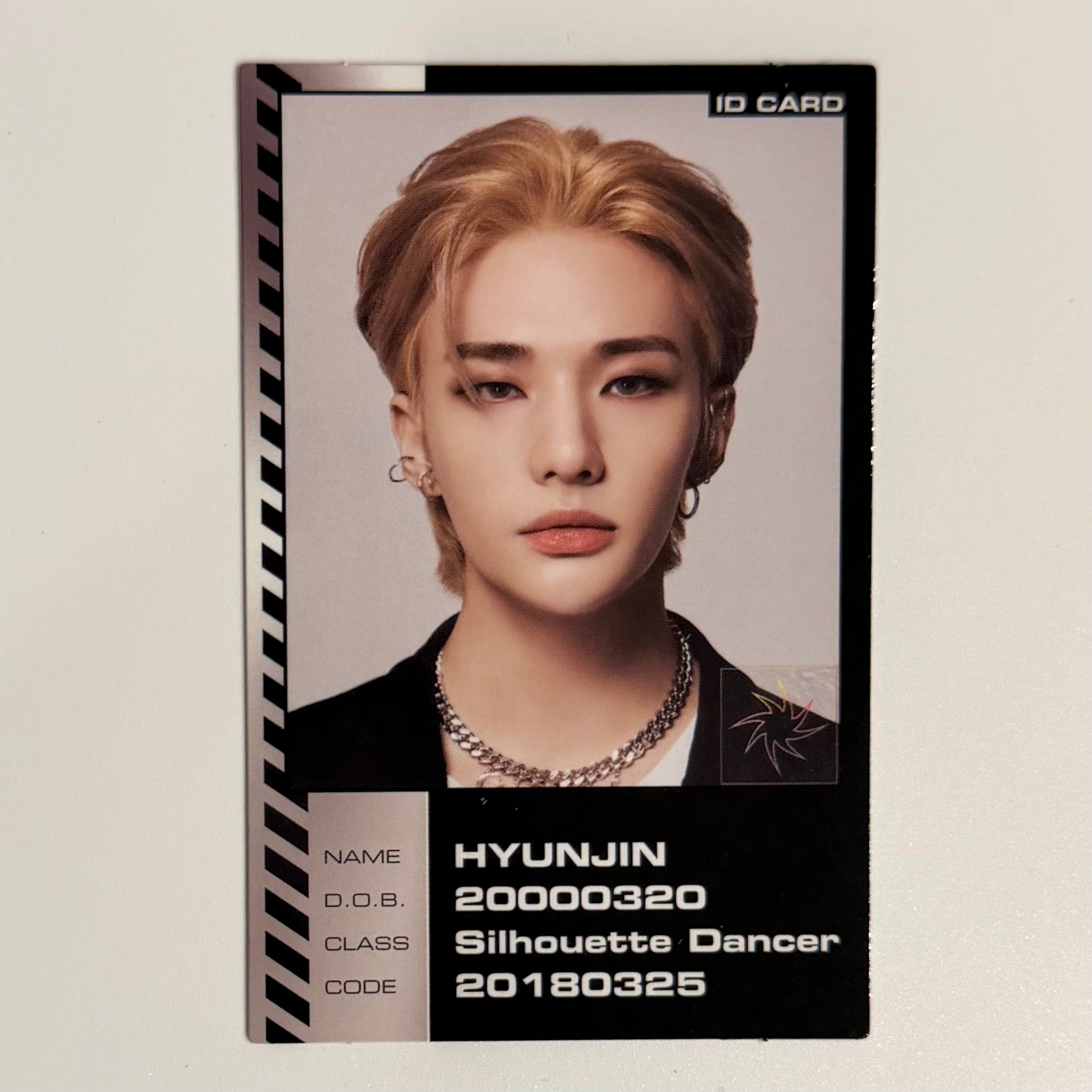 HYUNJIN (STRAY KIDS) - ODDINARY ALBUM PHOTOCARD