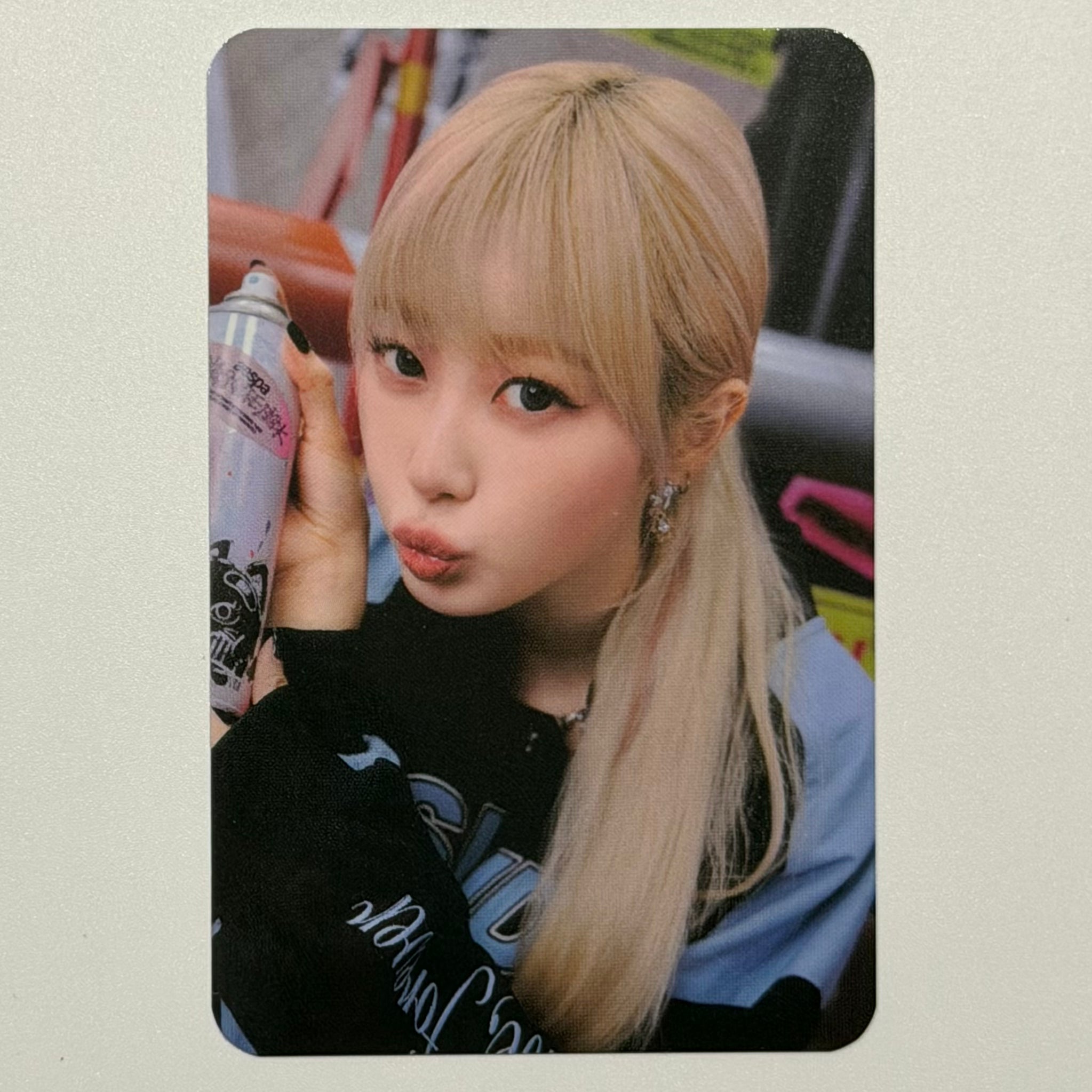 GISELLE (AESPA) - 2025 SEASONS GREETINGS SG POB PHOTOCARD