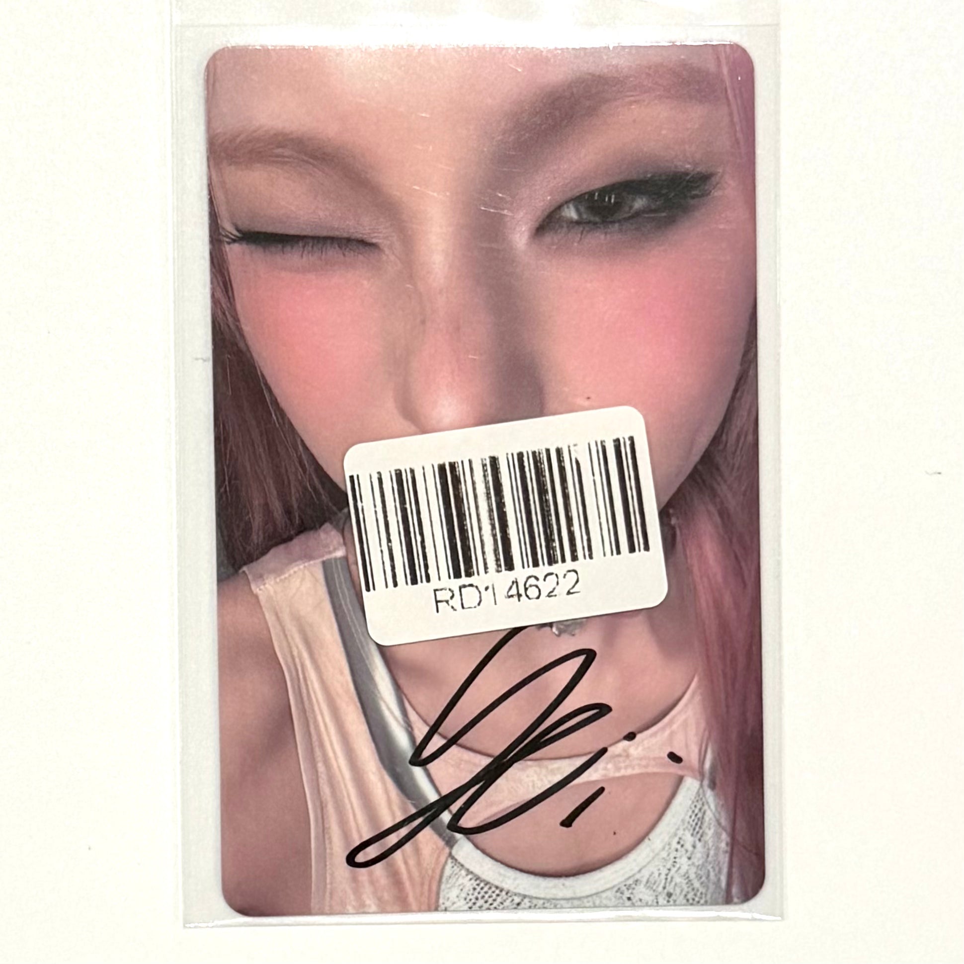 YEJI (ITZY) - MOTTO BLIND BOX EVENT SIGNED POB PHOTOCARD