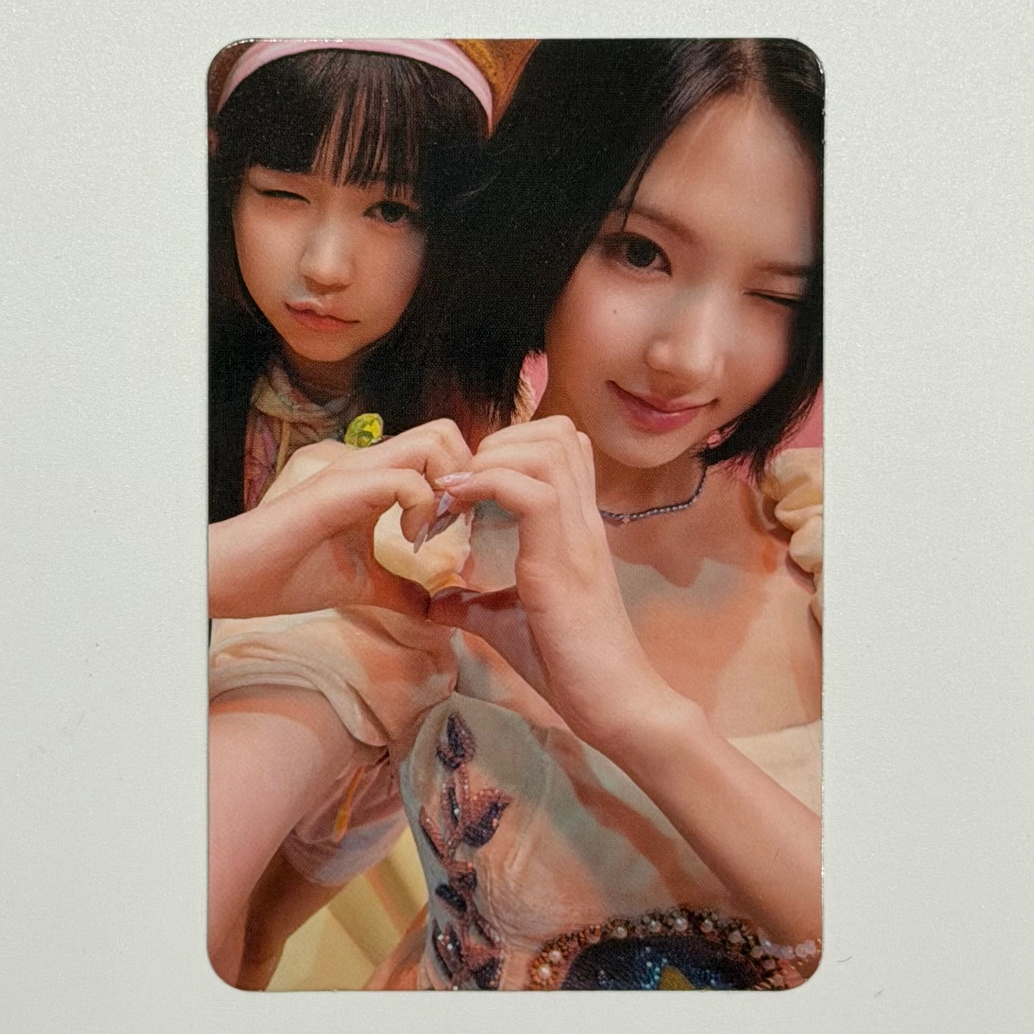JIWOO + YEON (Hearts2Hearts h2h) - THE CHASE ALBUM PHOTOCARD
