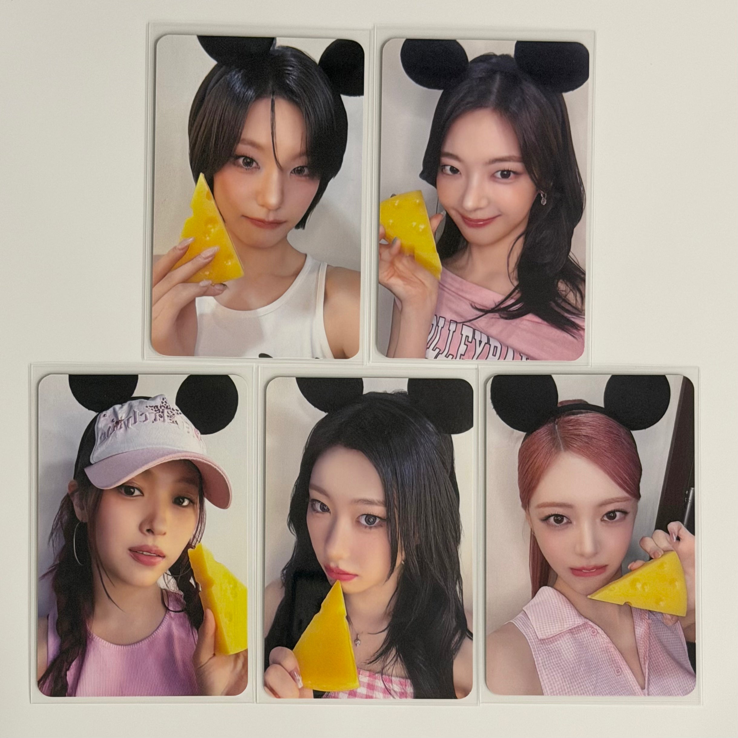 ITZY - GIRLS WILL BE GIRLS GWBG MAKESTAR ONLINE FANSIGN 4 POB PHOTOCARD (CHEESE VER)