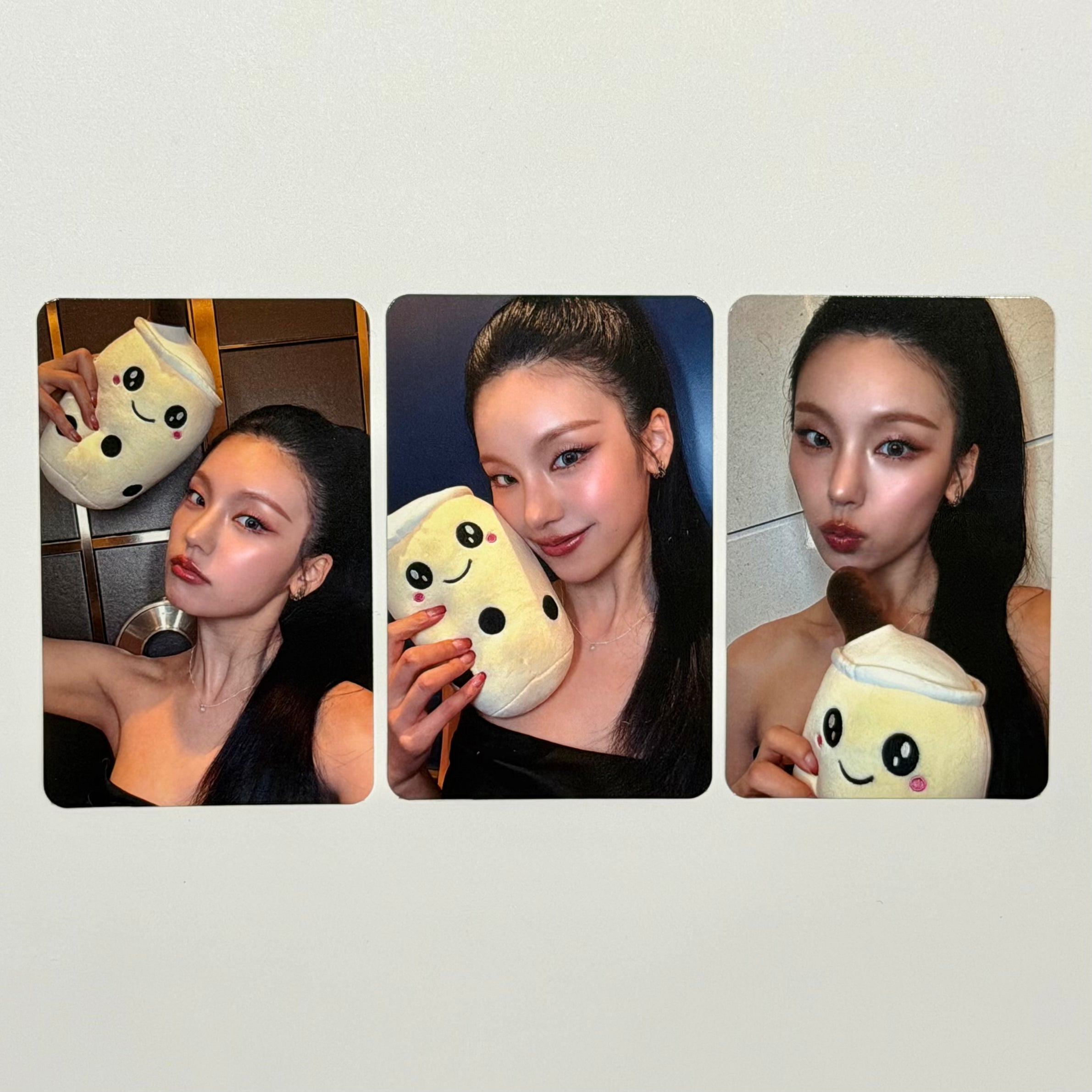 YEJI - AIR YETIMALL FANSIGN POB PHOTOCARD