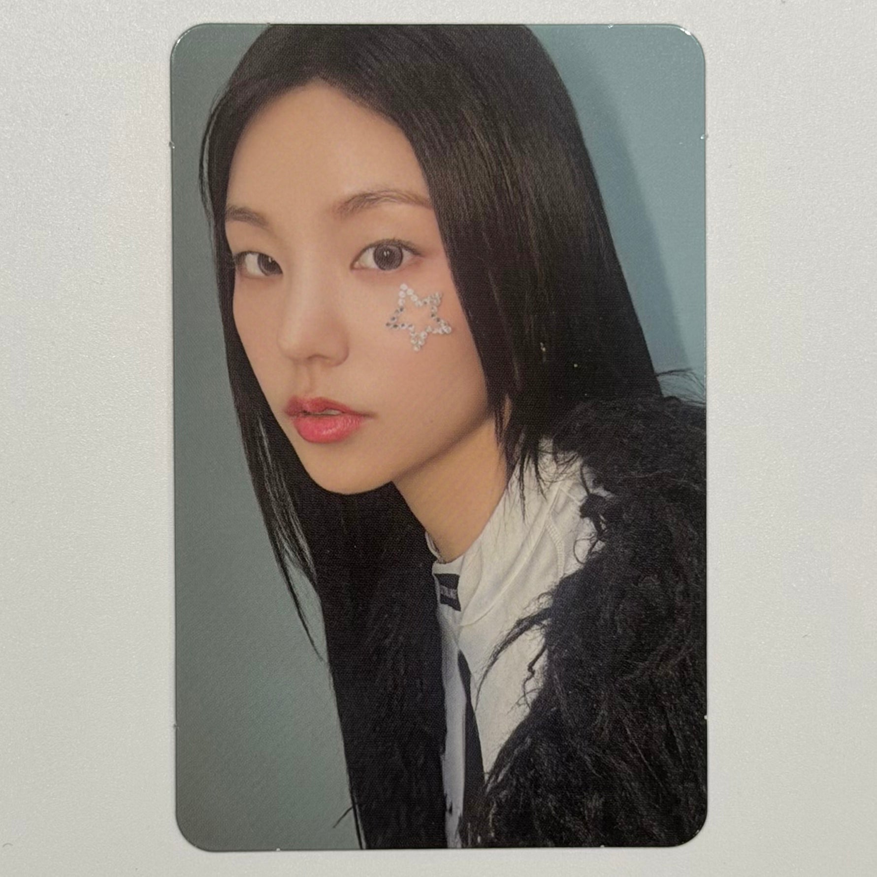 YEJI (ITZY) - GOLD ALBUM PHOTOCARD