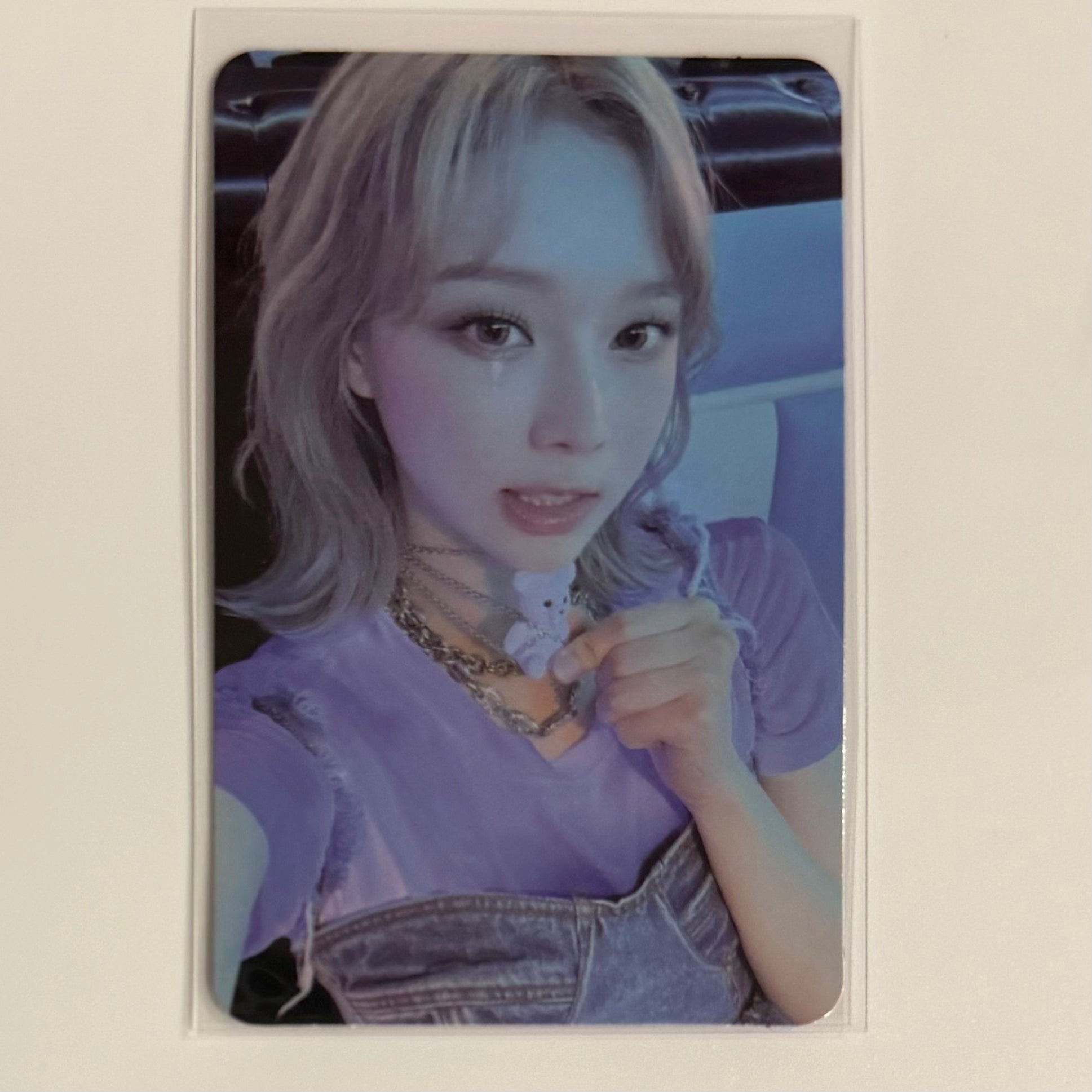 WINTER (AESPA) - GIRLS ALBUM PHOTOCARD (REAL WORLD VER)