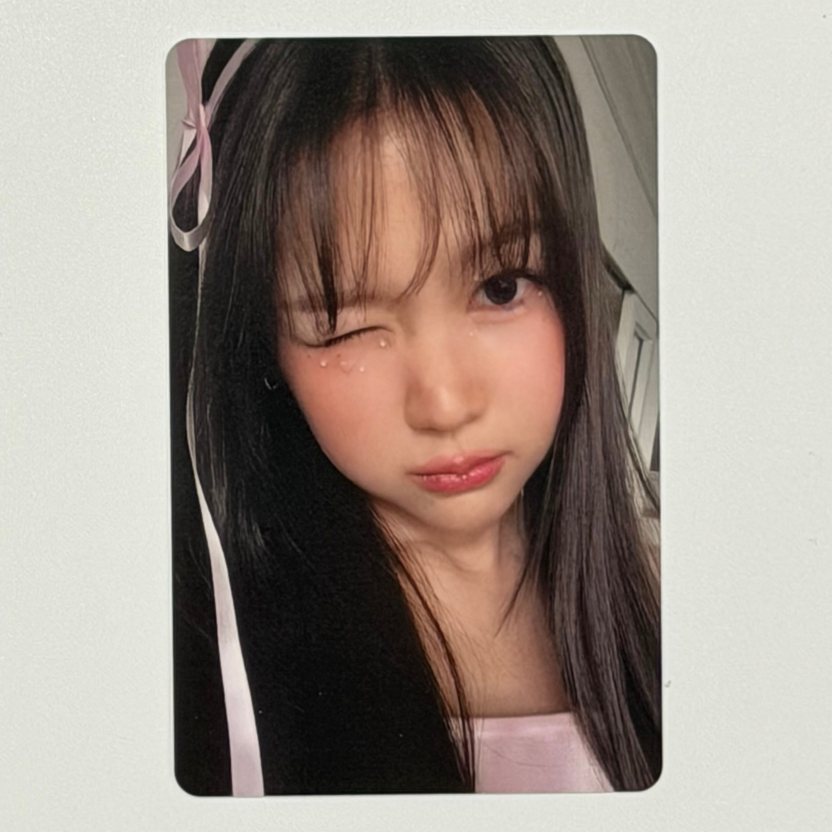 YEON (Hearts2Hearts h2h) - FOCUS ALBUM PHOTOCARD (SMINI VER)