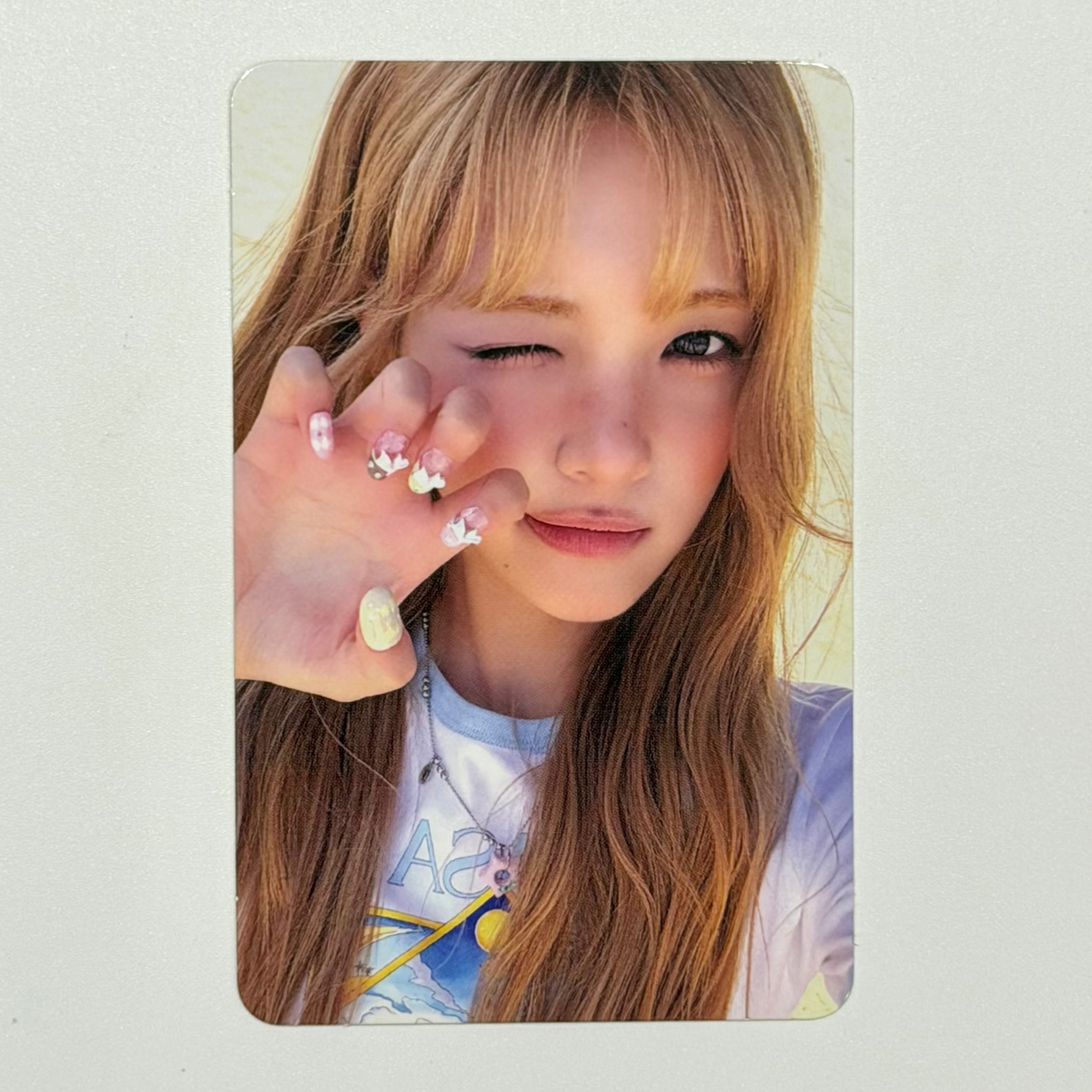 YUHA (Hearts2Hearts h2h) - LEMON TANG ALBUM PHOTOCARD (LEMON BEACH VER)