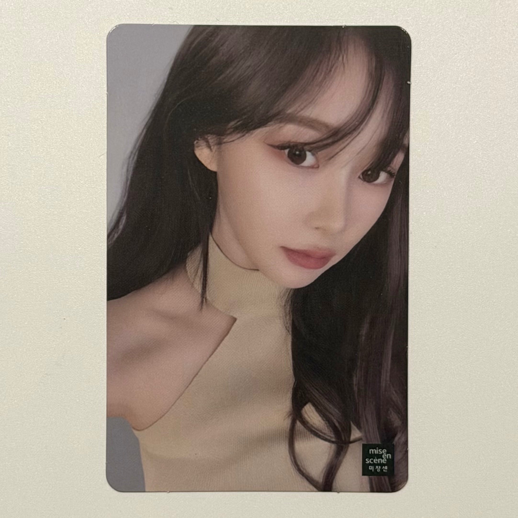 GISELLE (AESPA) - mise en scène PHOTOCARD